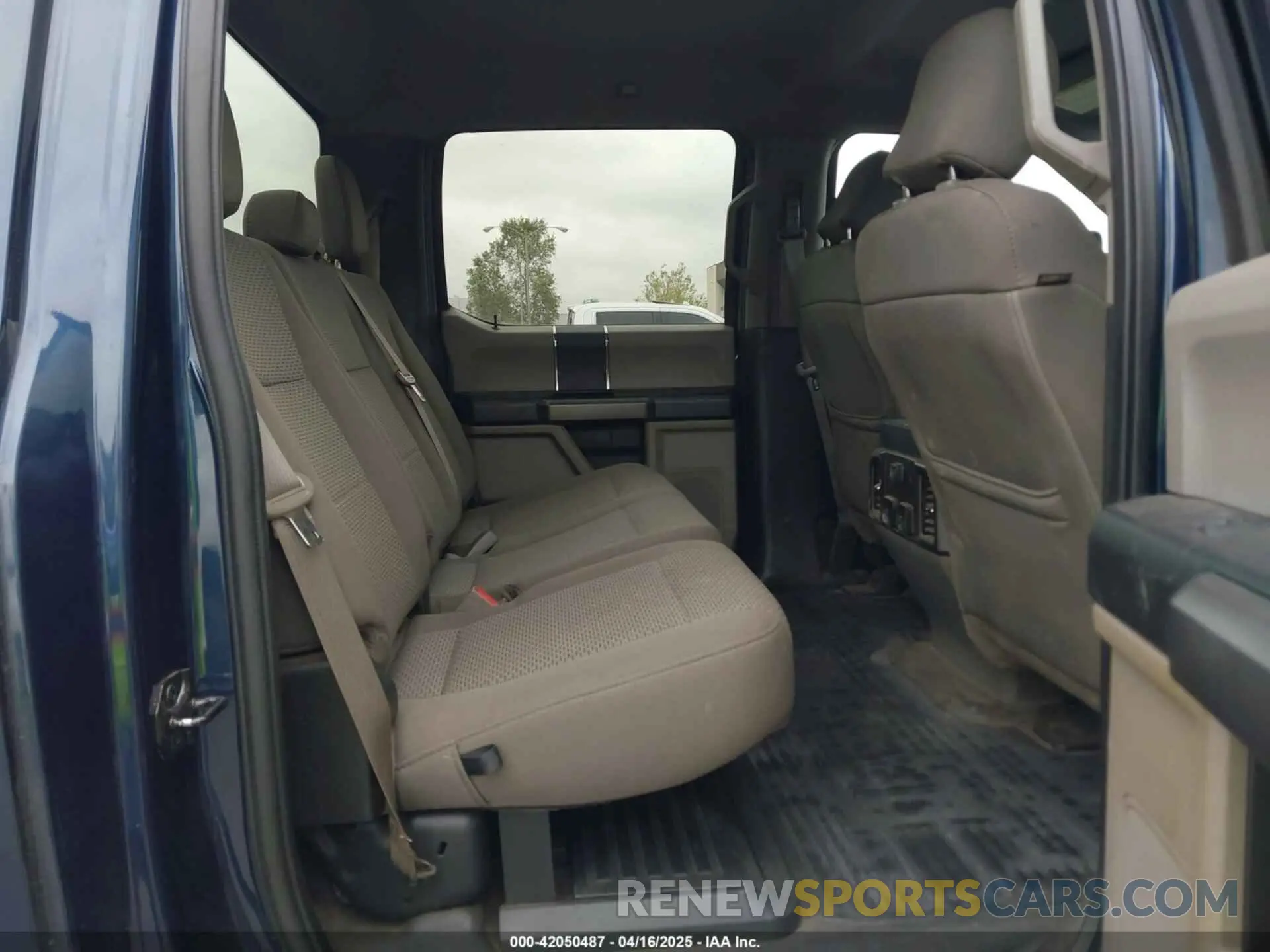 8 fotografías del automóvil dañado 1FT7W2BT2KEE58404 FORD F-250 2019