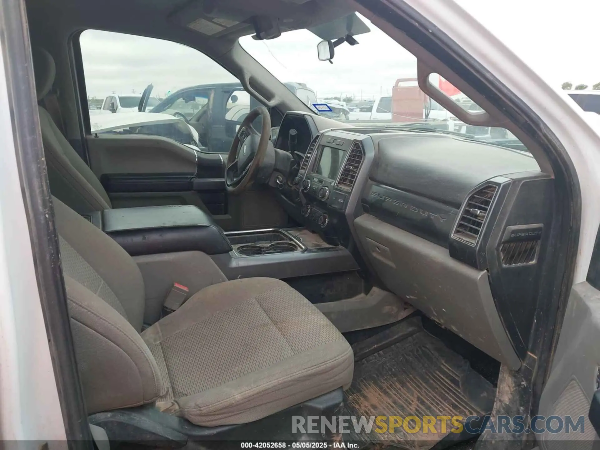 5 fotografías del automóvil dañado 1FT7W2BT4KEC10641 FORD F-250 2019