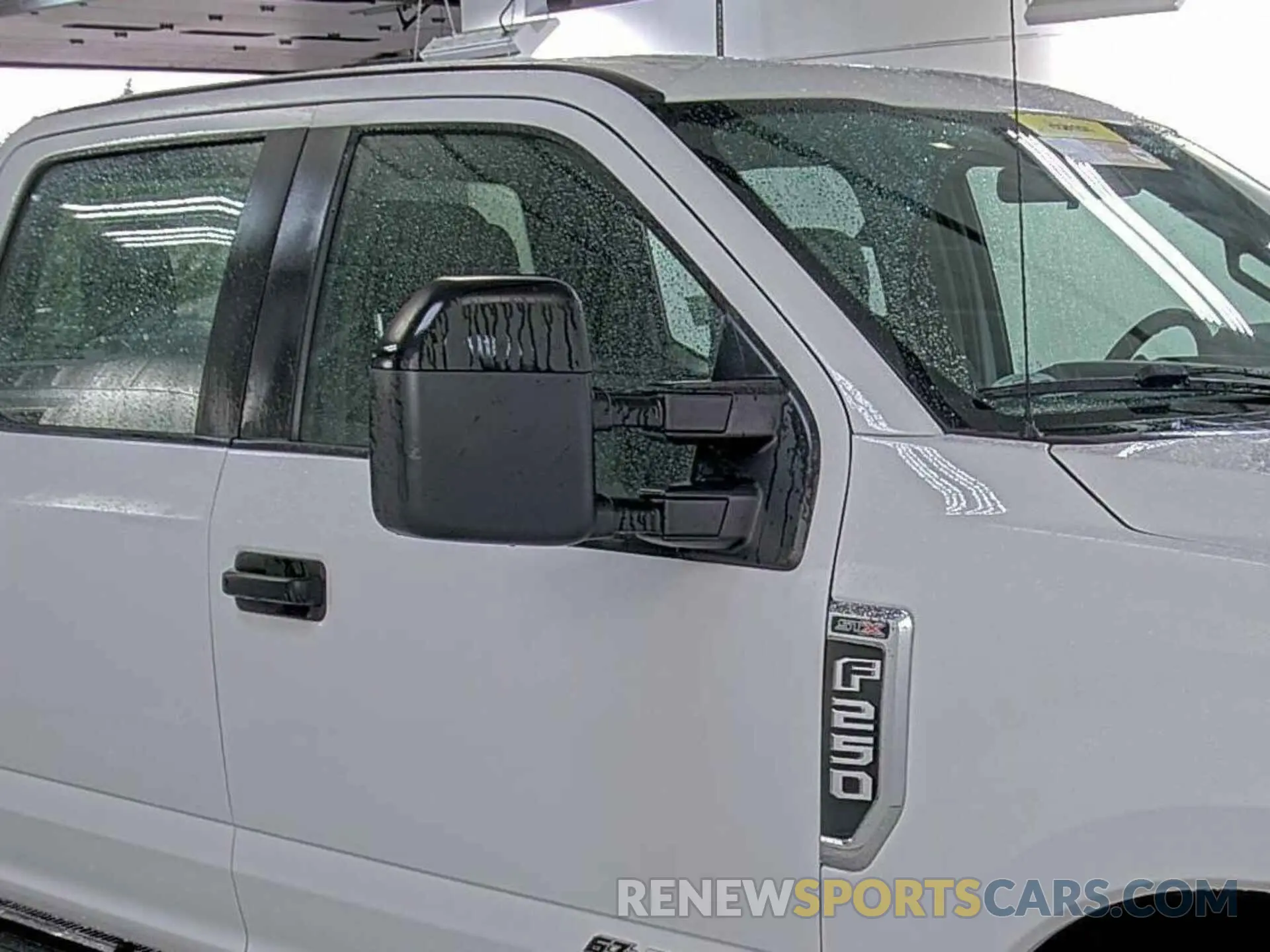 17 fotografías del automóvil dañado 1FT7W2BT4KEG47961 FORD F-250 2019
