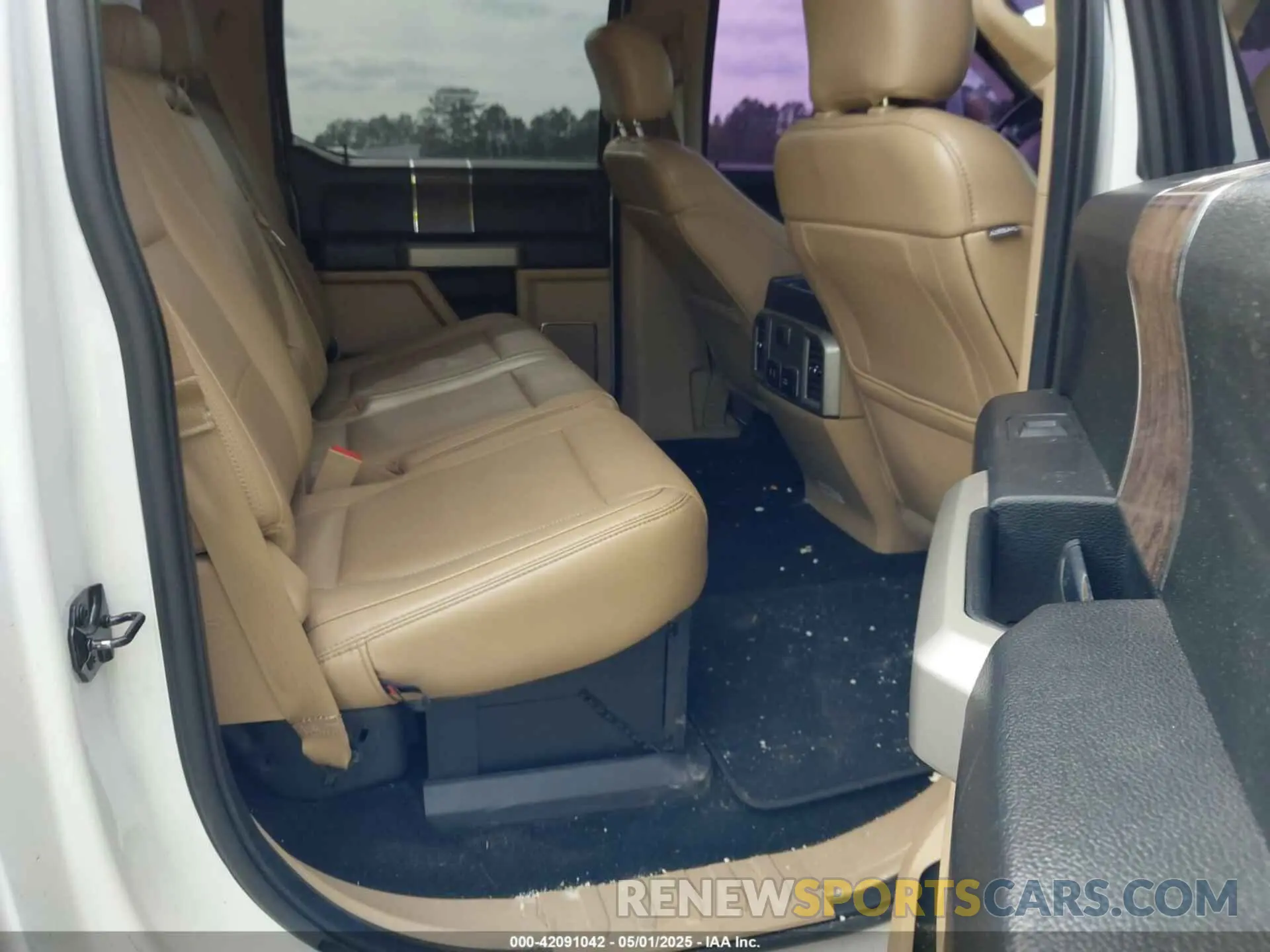 5 fotografías del automóvil dañado 1FT7W2BT6KEC56780 FORD F-250 2019