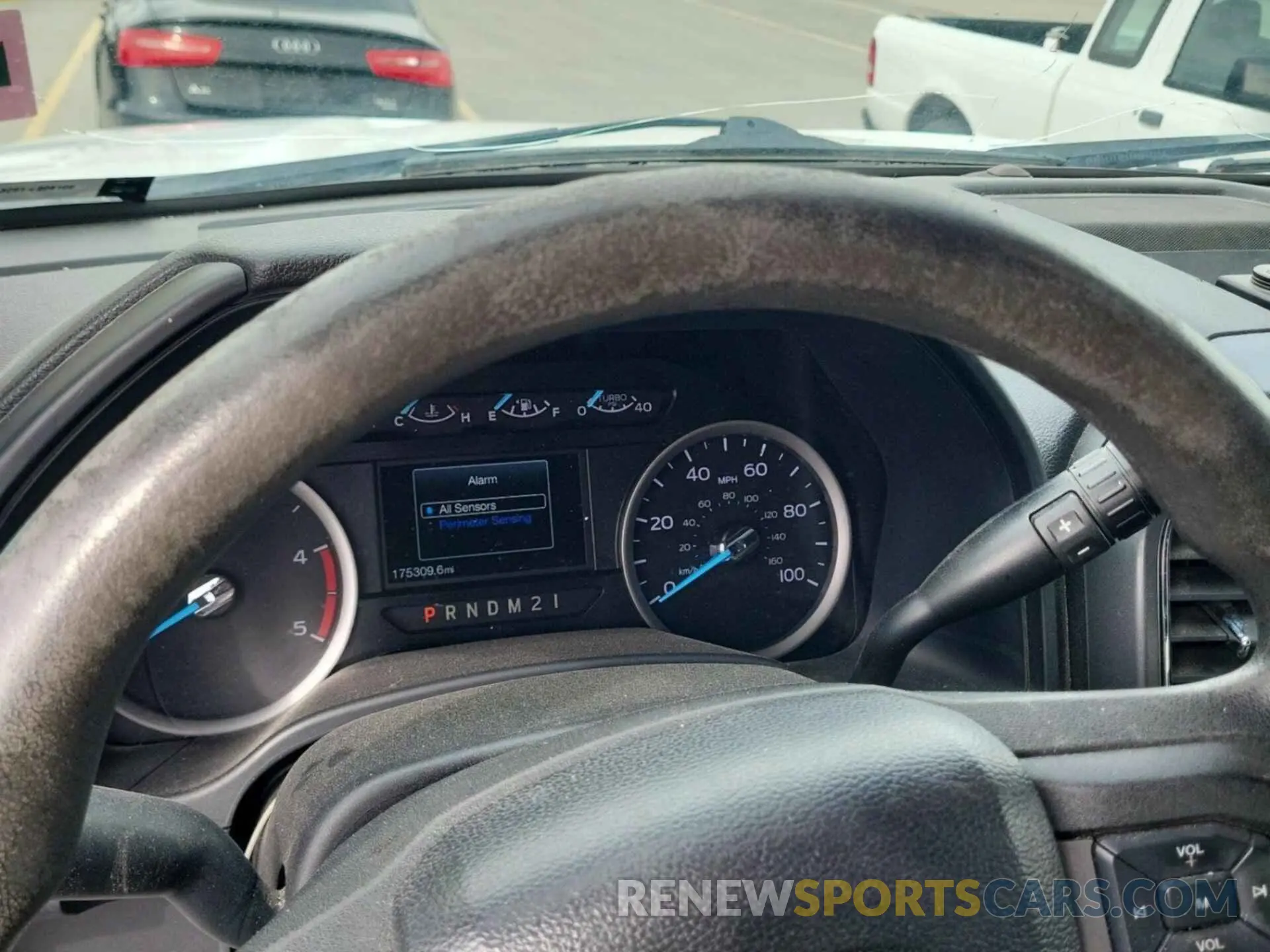 32 fotografías del automóvil dañado 1FT7W2BT6KED55115 FORD F-250 2019