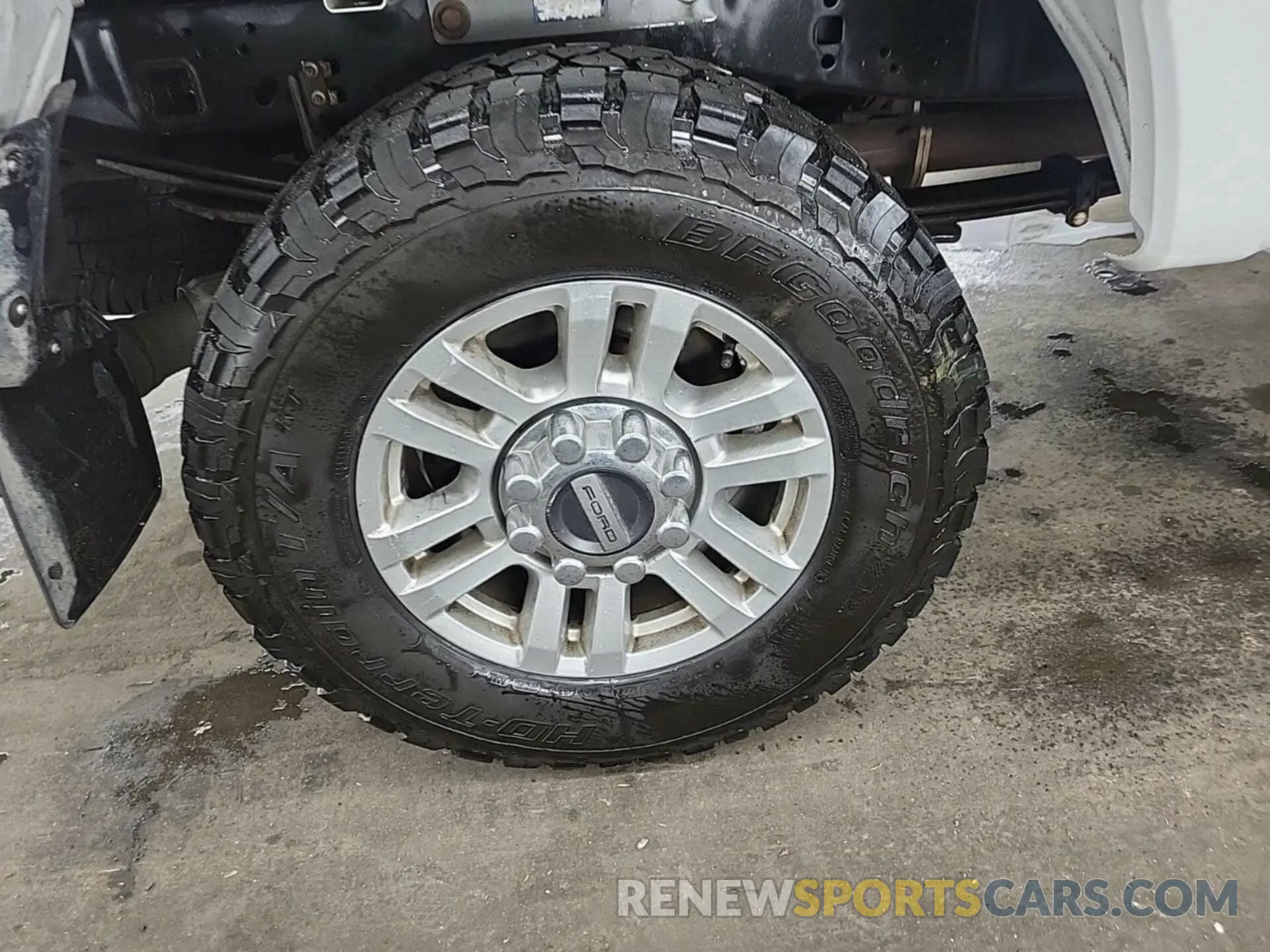 5 fotografías del automóvil dañado 1FT7W2BT6KED55115 FORD F-250 2019