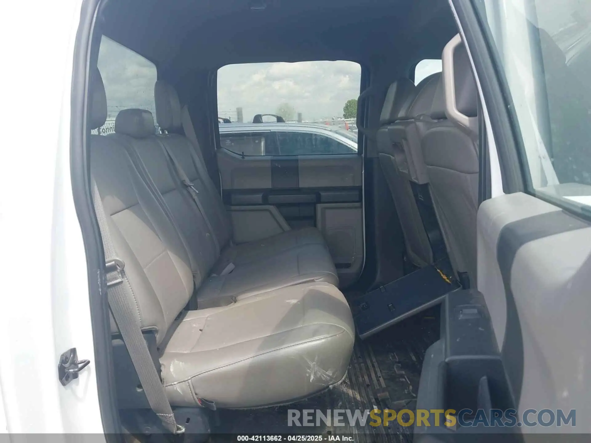 8 fotografías del automóvil dañado 1FT7W2BT8KED67444 FORD F-250 2019