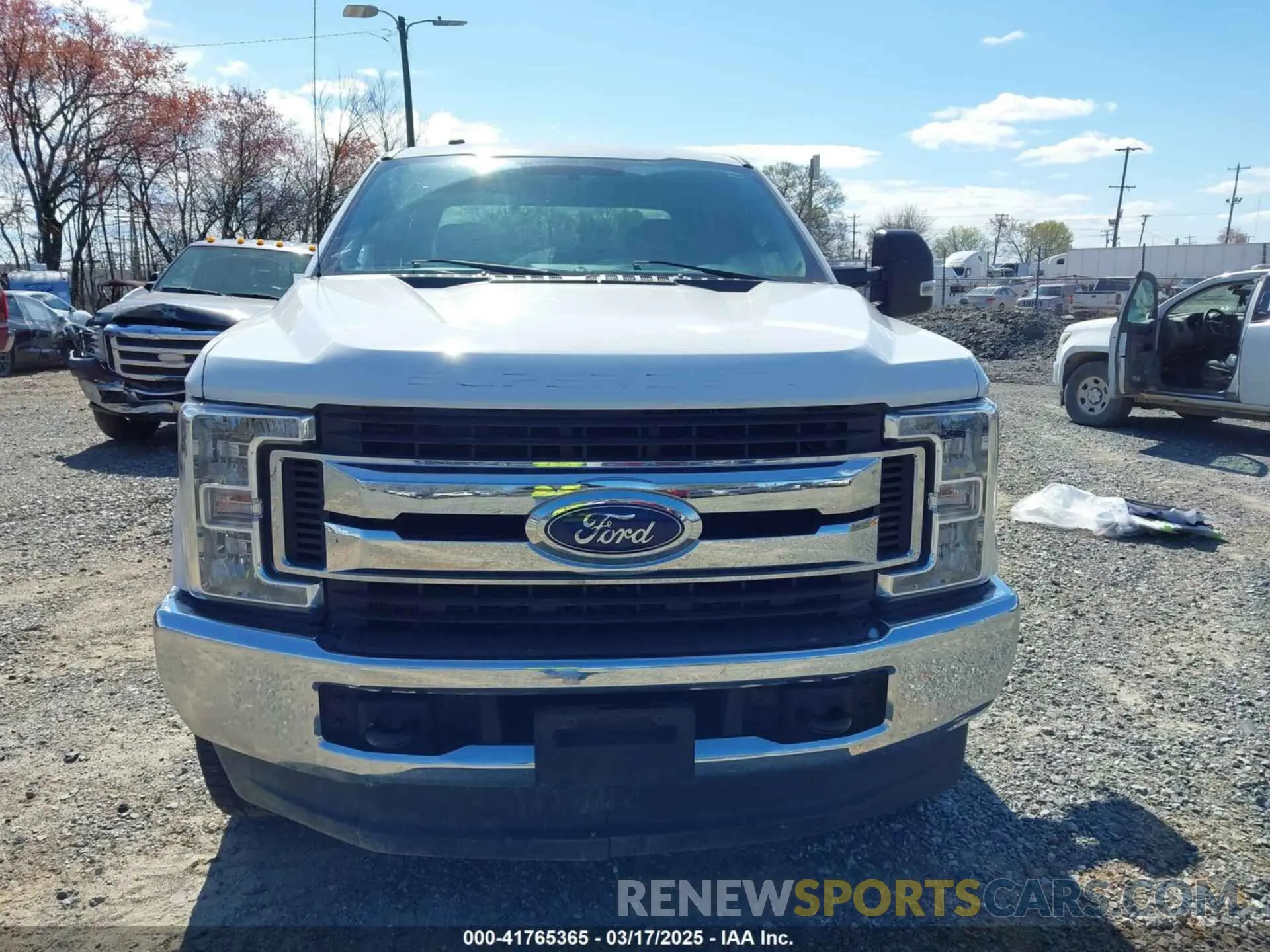 12 fotografías del automóvil dañado 1FT7W2BT8KEG47610 FORD F-250 2019