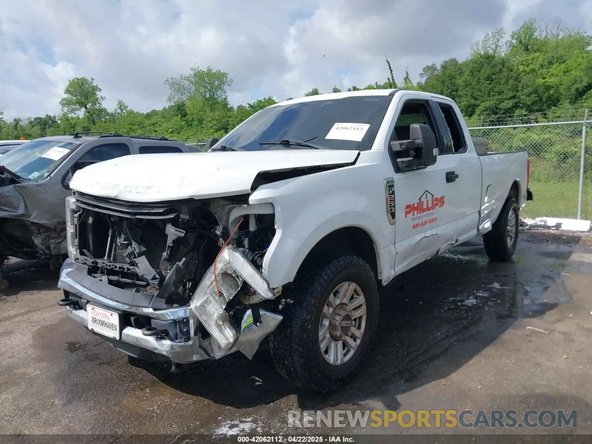 2 fotografías del automóvil dañado 1FT7X2A60KED30025 FORD F-250 2019