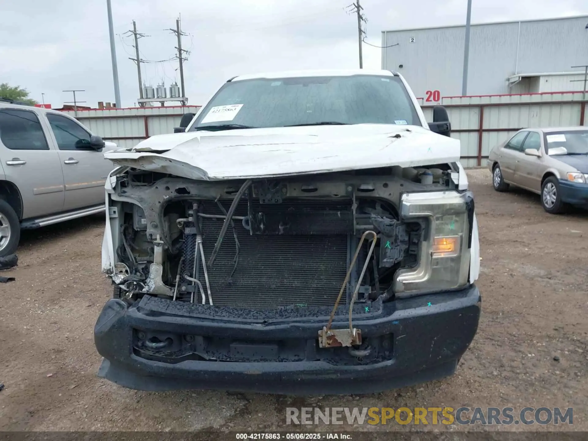13 fotografías del automóvil dañado 1FTBF2A65KEC61863 FORD F-250 2019