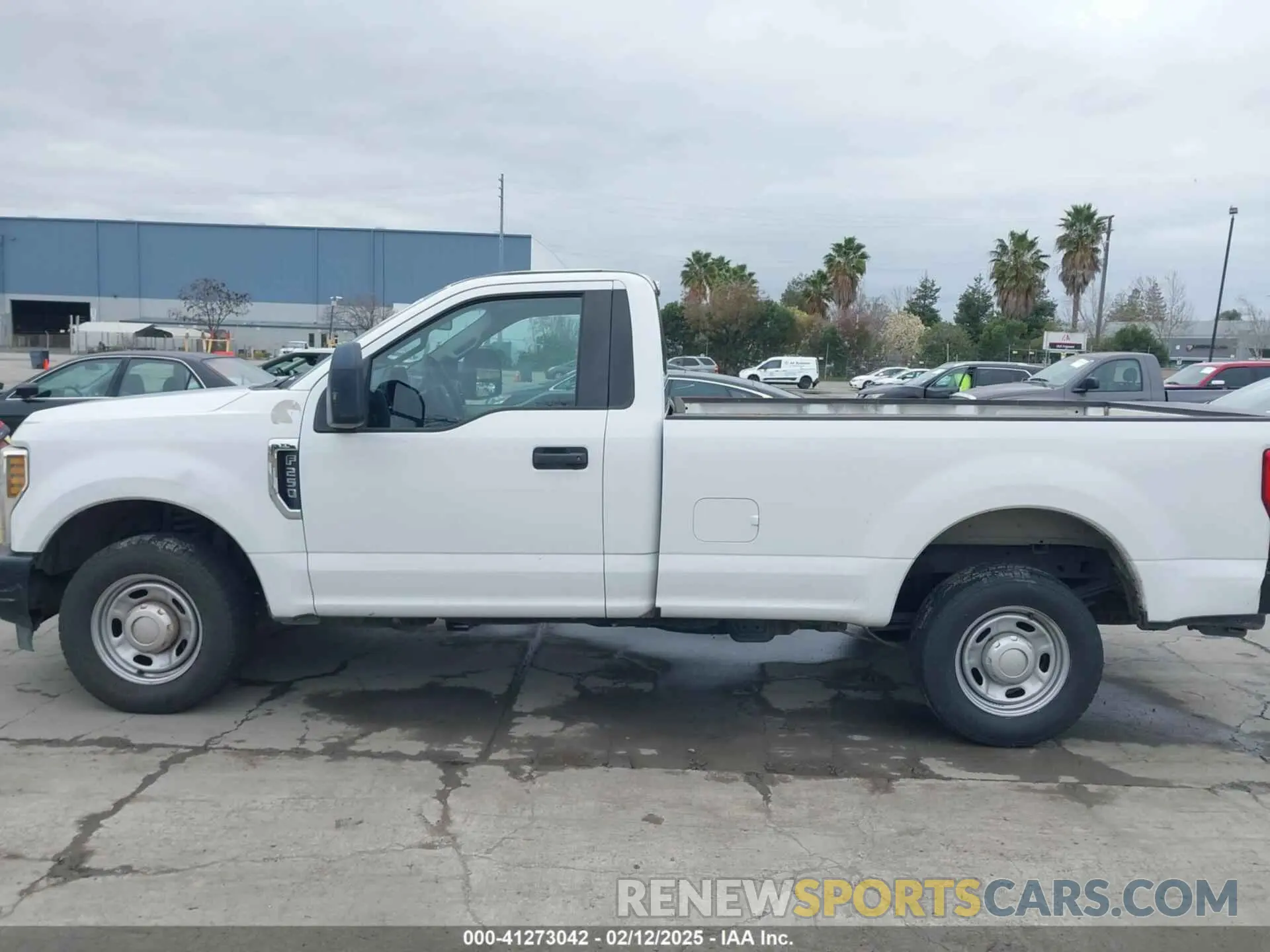 14 fotografías del automóvil dañado 1FTBF2A65KEC88948 FORD F-250 2019