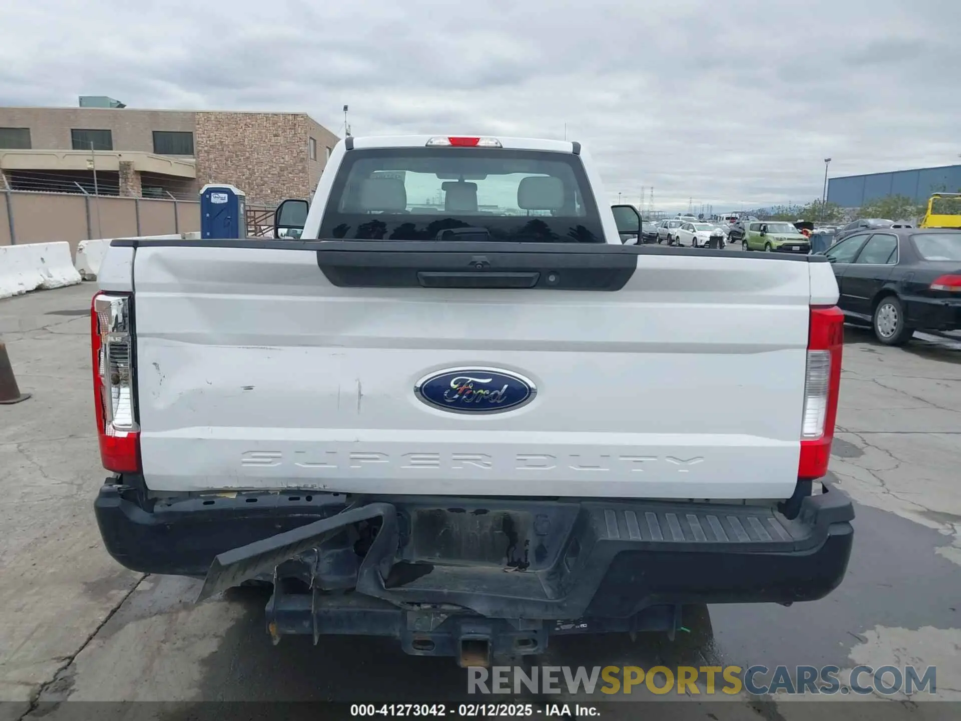 16 fotografías del automóvil dañado 1FTBF2A65KEC88948 FORD F-250 2019