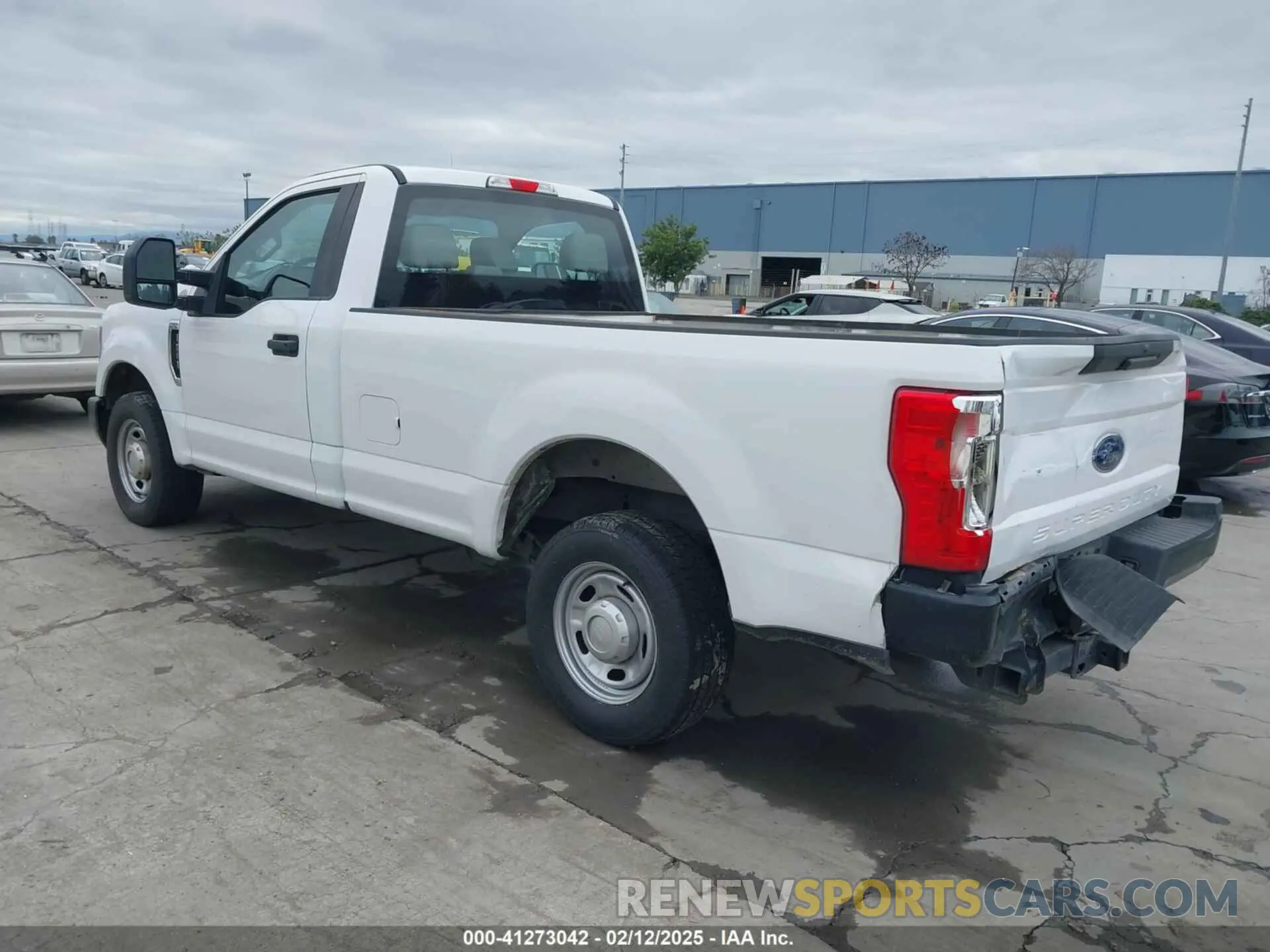 3 fotografías del automóvil dañado 1FTBF2A65KEC88948 FORD F-250 2019