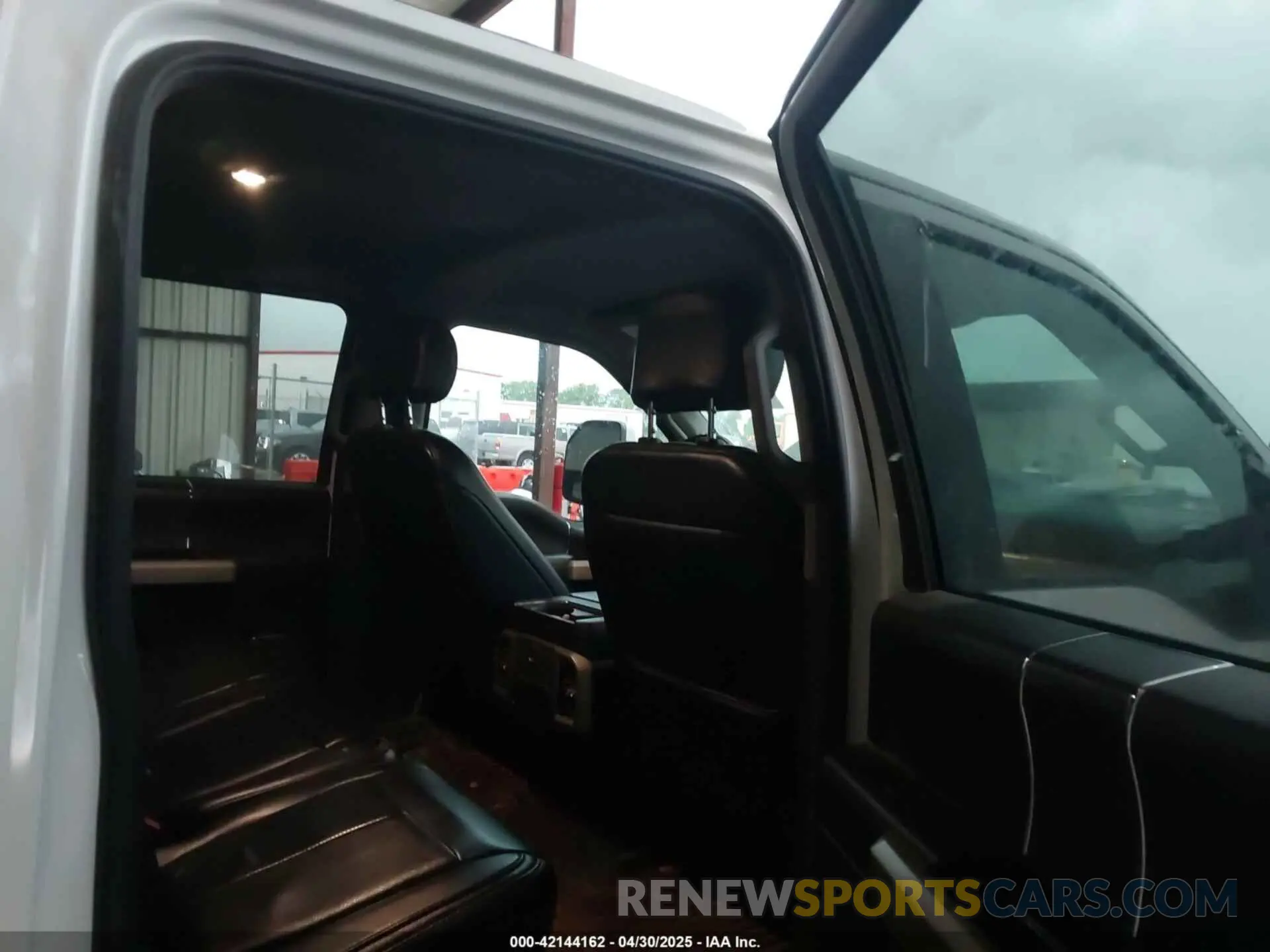 8 fotografías del automóvil dañado 1FT7W2BT8LEE44119 FORD F-250 2020
