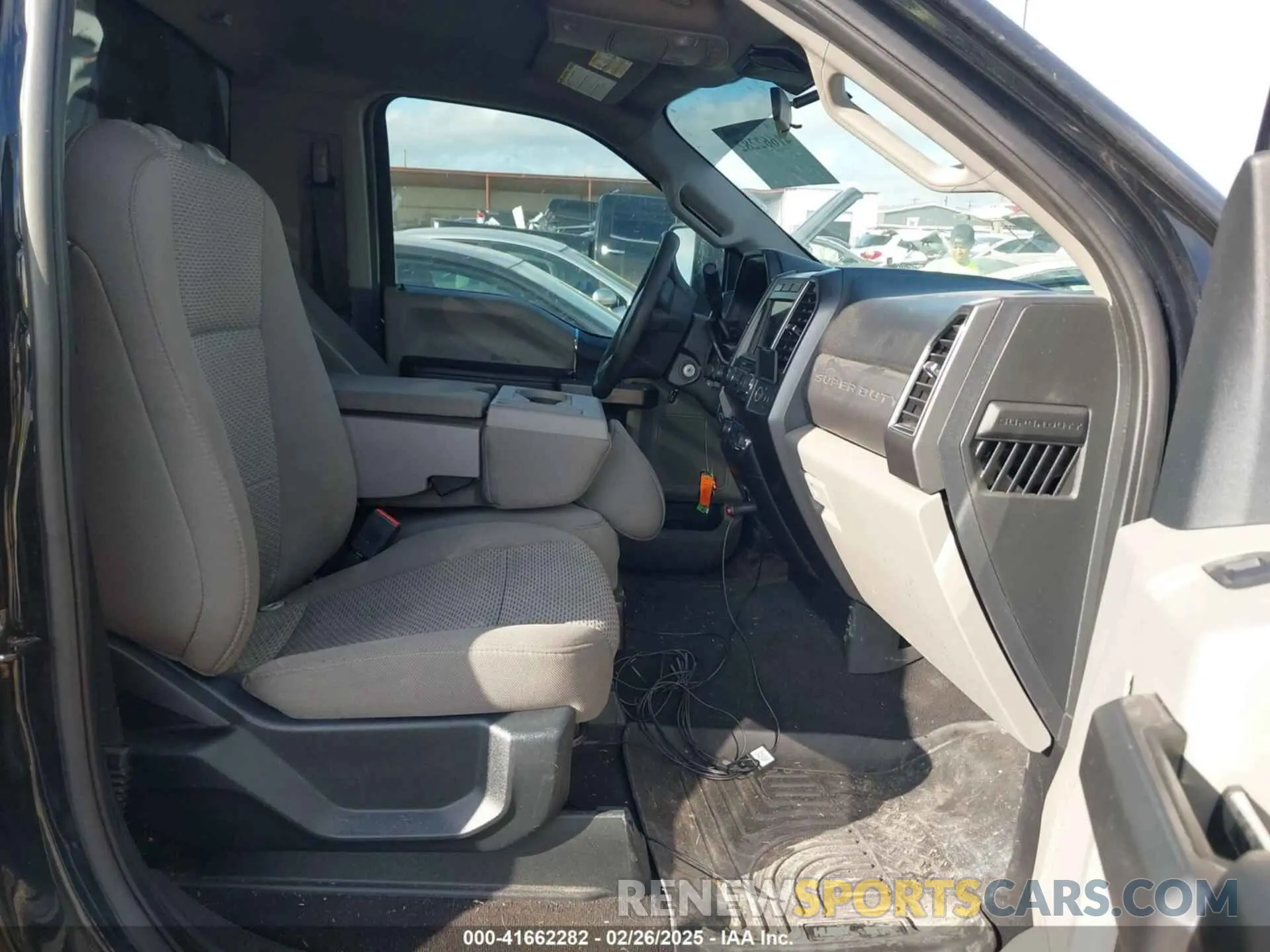 8 fotografías del automóvil dañado 1FTBF2BN2LEE49800 FORD F-250 2020