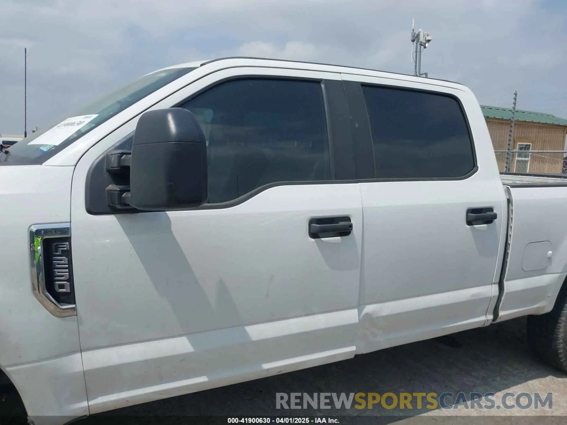 14 fotografías del automóvil dañado 1FT7W2A68MEE17189 FORD F-250 2021