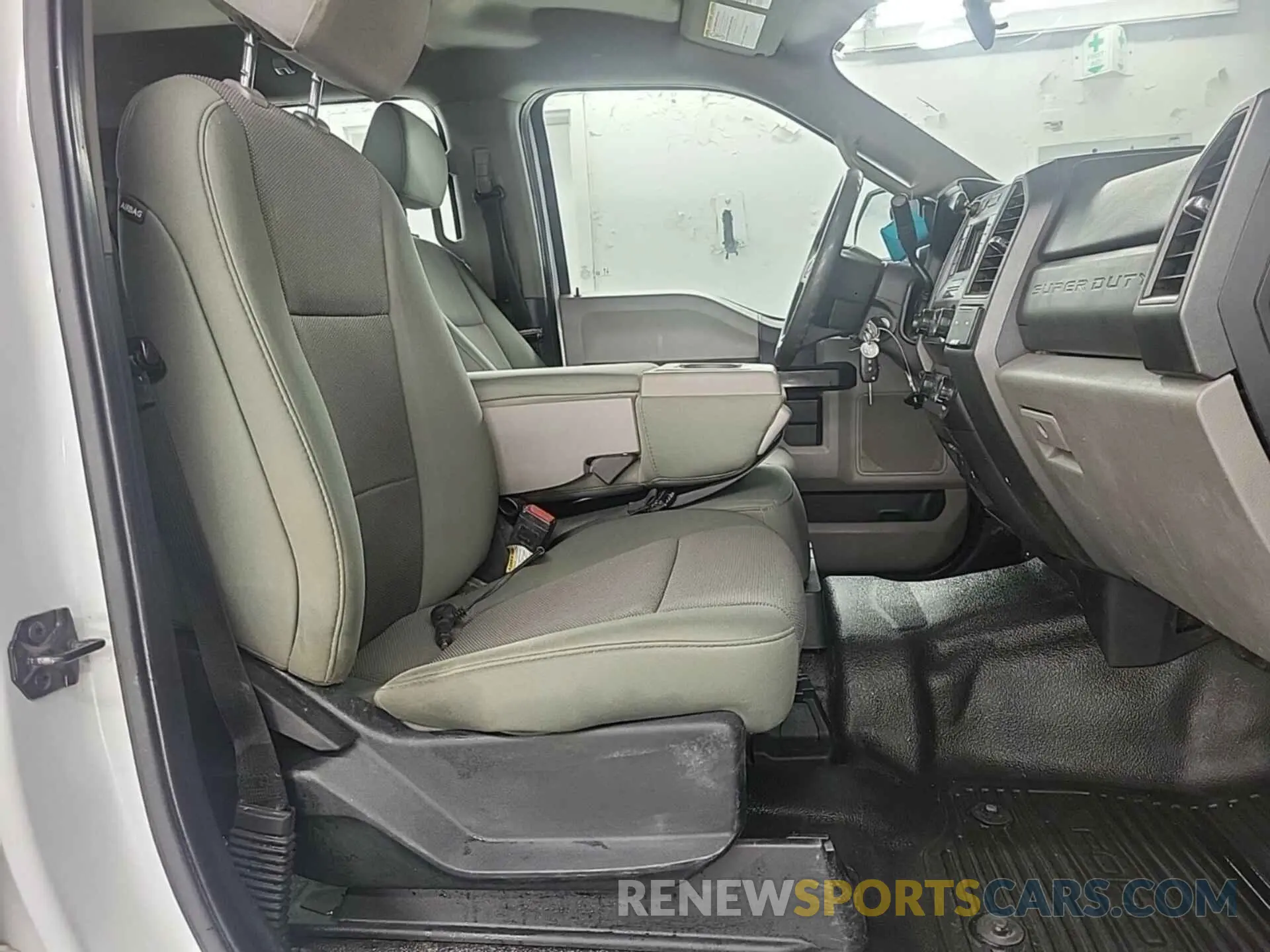 5 fotografías del automóvil dañado 1FT7W2BT0MEC12003 FORD F-250 2021