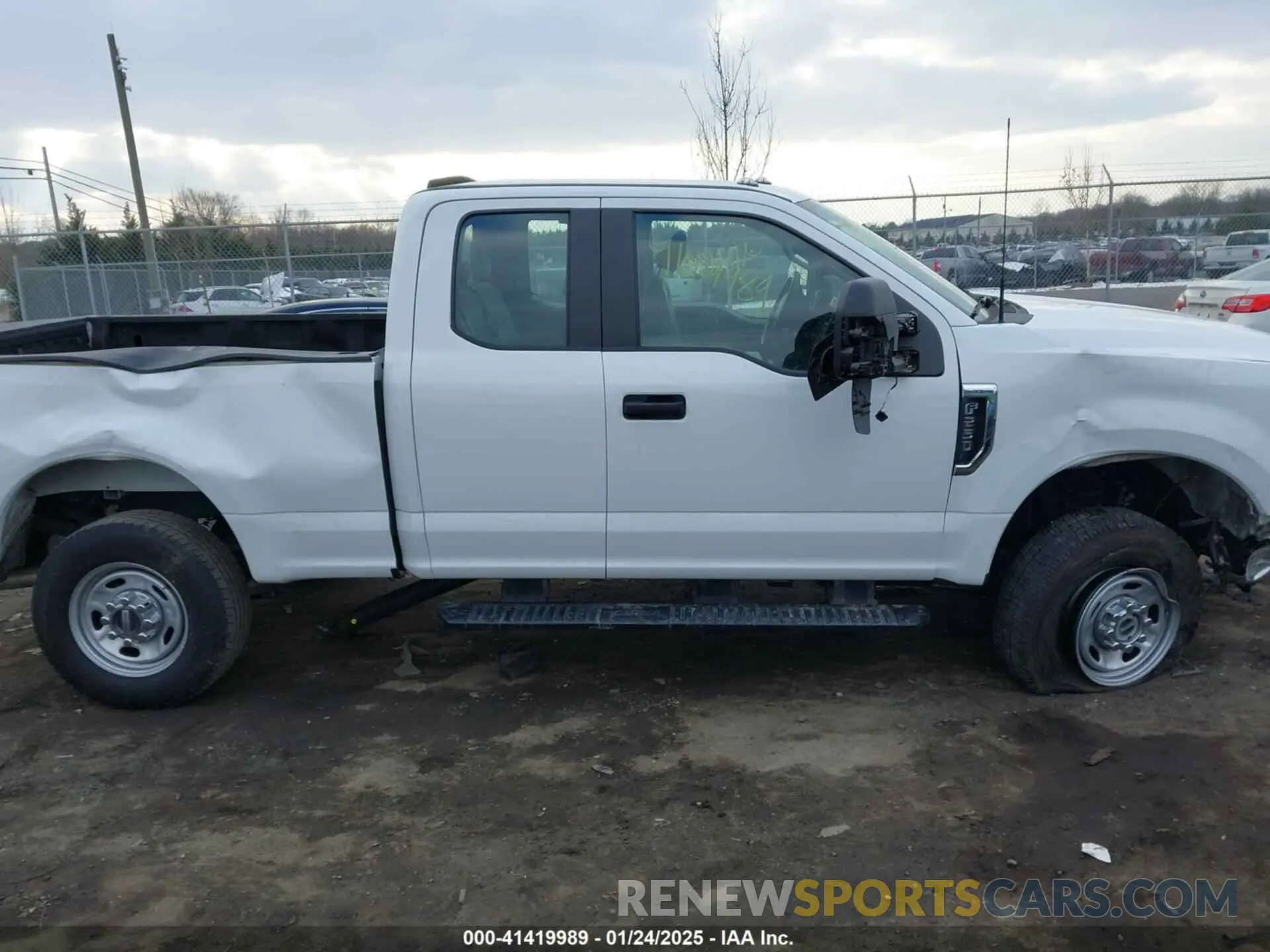 12 fotografías del automóvil dañado 1FT7X2B60MED87116 FORD F-250 2021