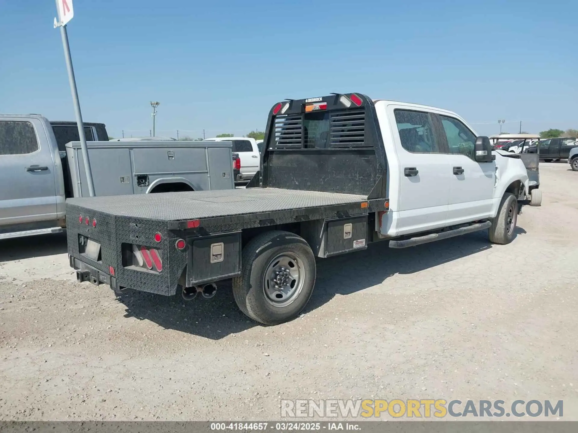 4 fotografías del automóvil dañado 1FD7W2AT1NEC91583 FORD F-250 2022