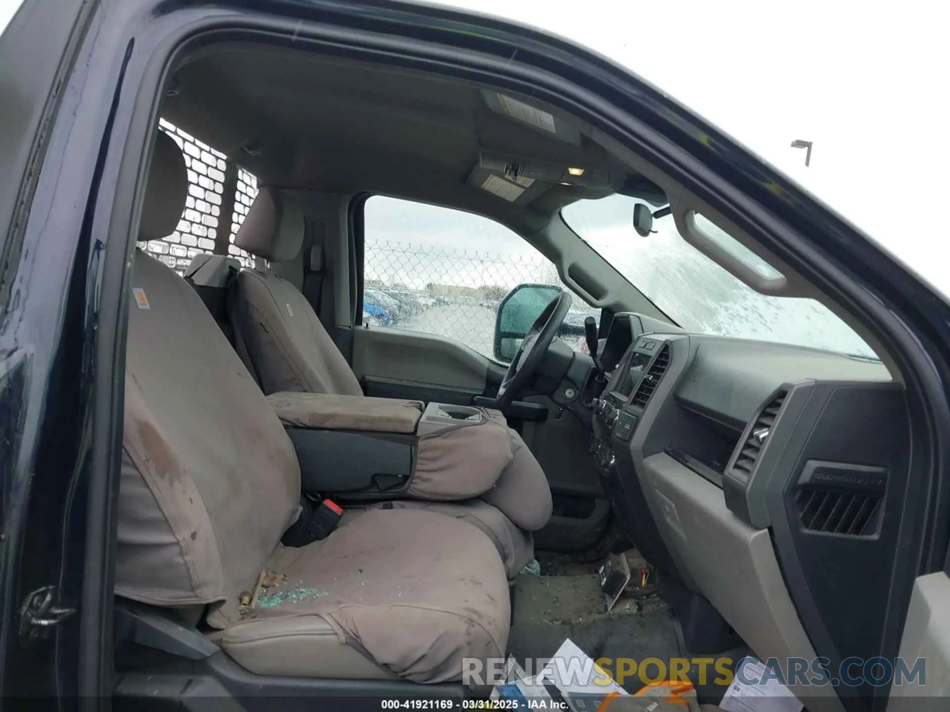 5 fotografías del automóvil dañado 1FDBF2B65NEE21187 FORD F-250 2022