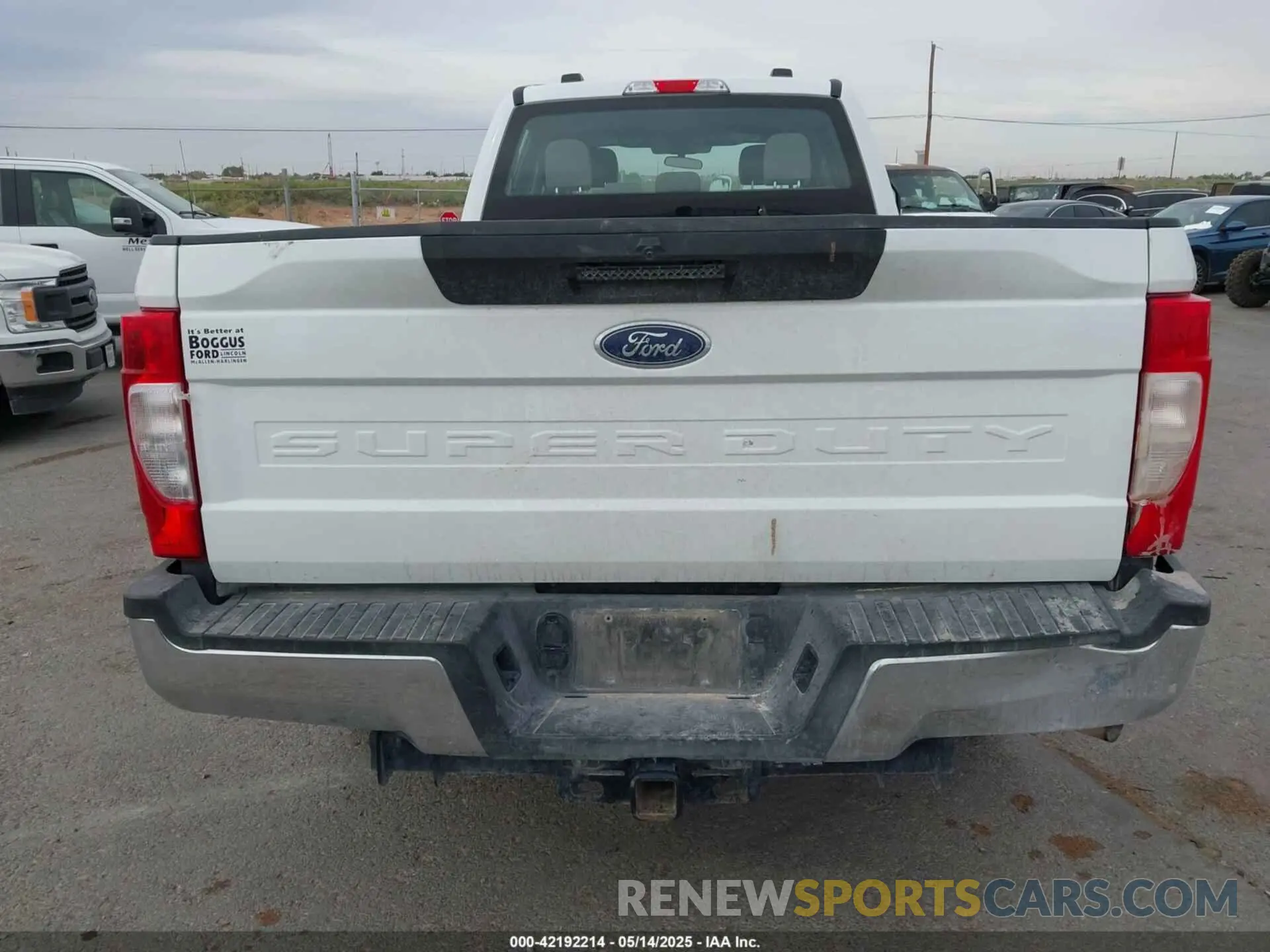 16 fotografías del automóvil dañado 1FT7W2A65NEF40014 FORD F-250 2022