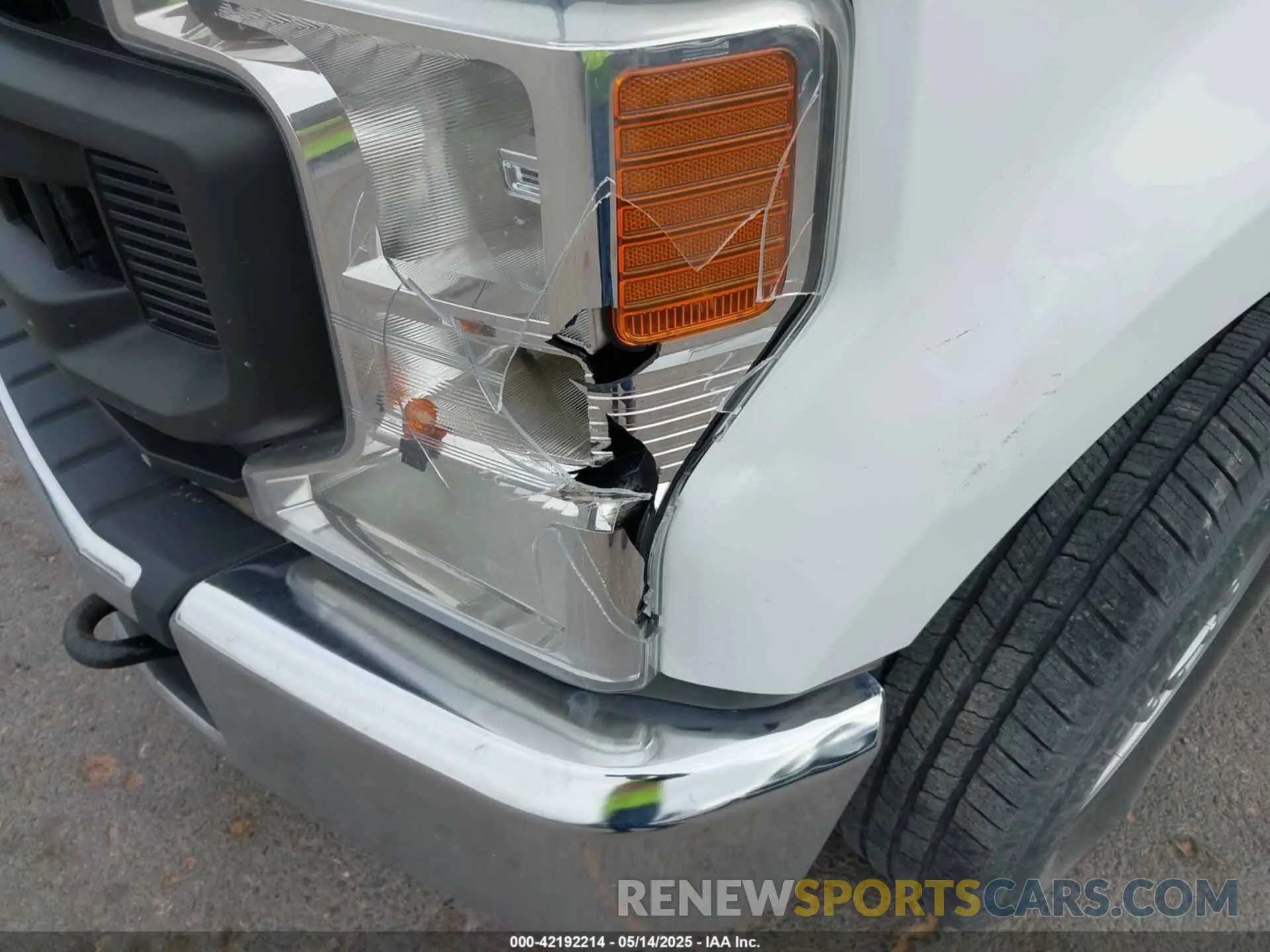 6 fotografías del automóvil dañado 1FT7W2A65NEF40014 FORD F-250 2022