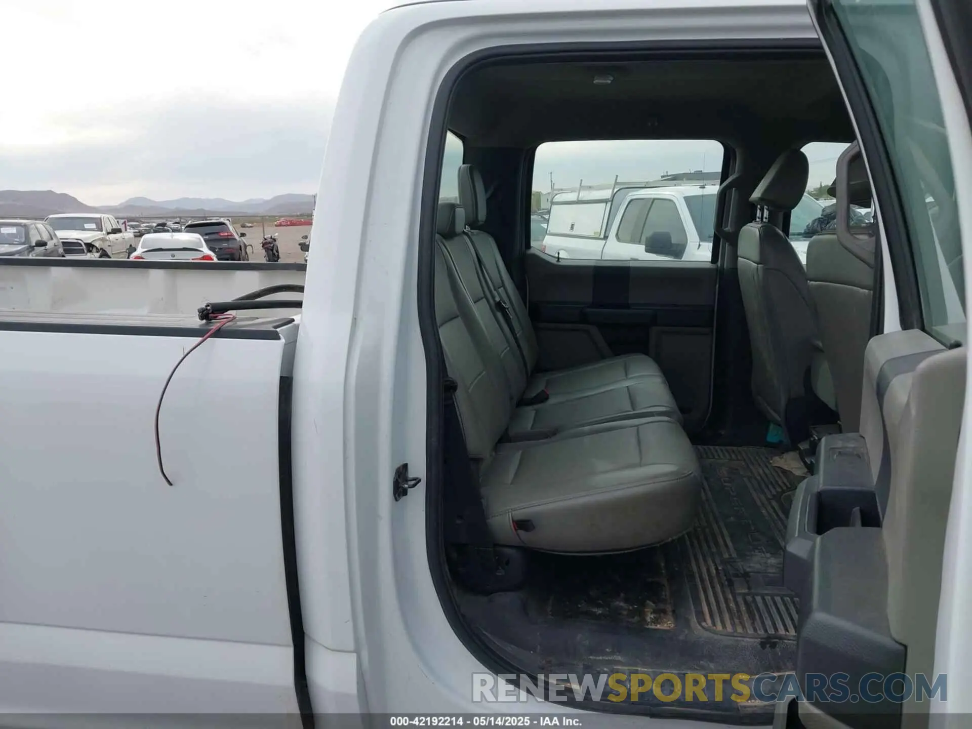 8 fotografías del automóvil dañado 1FT7W2A65NEF40014 FORD F-250 2022