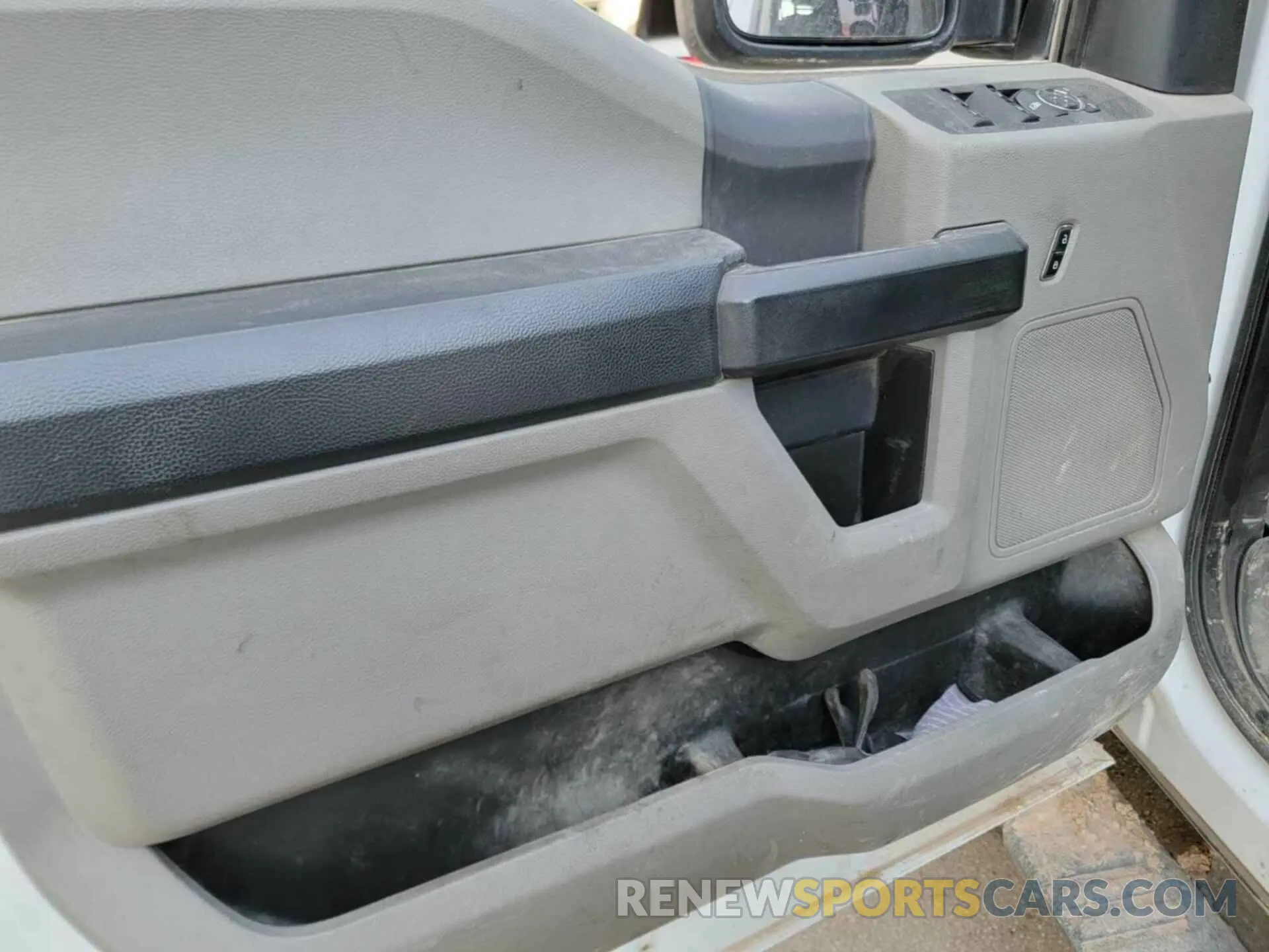 29 fotografías del automóvil dañado 1FT7W2B63NEC60610 FORD F-250 2022