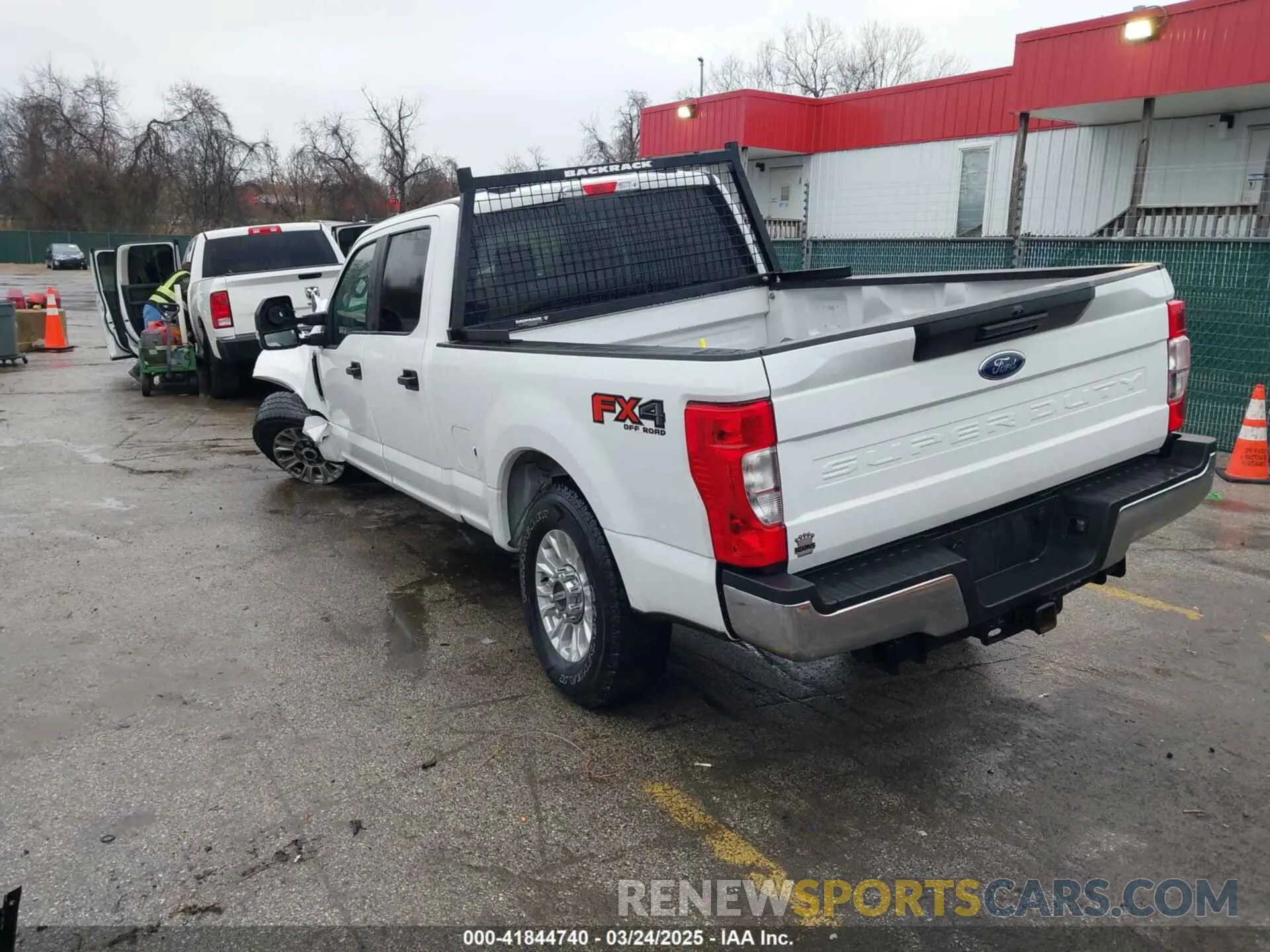 3 fotografías del automóvil dañado 1FT7W2B65NEF76378 FORD F-250 2022