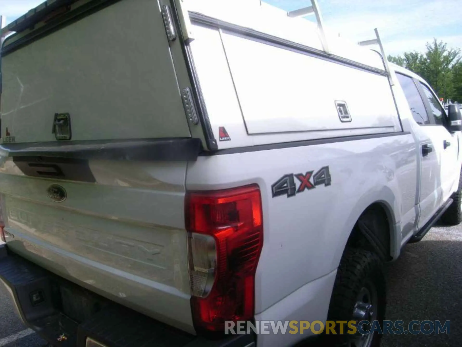 5 fotografías del automóvil dañado 1FT7W2B66NEF19199 FORD F-250 2022