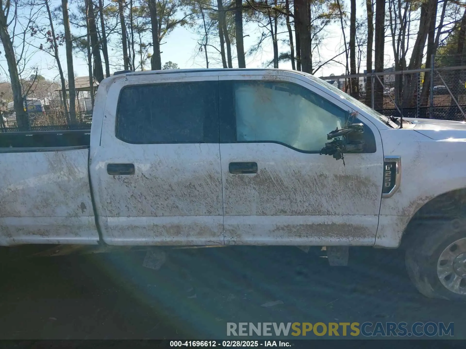 13 fotografías del automóvil dañado 1FT7W2B6XNEE45351 FORD F-250 2022