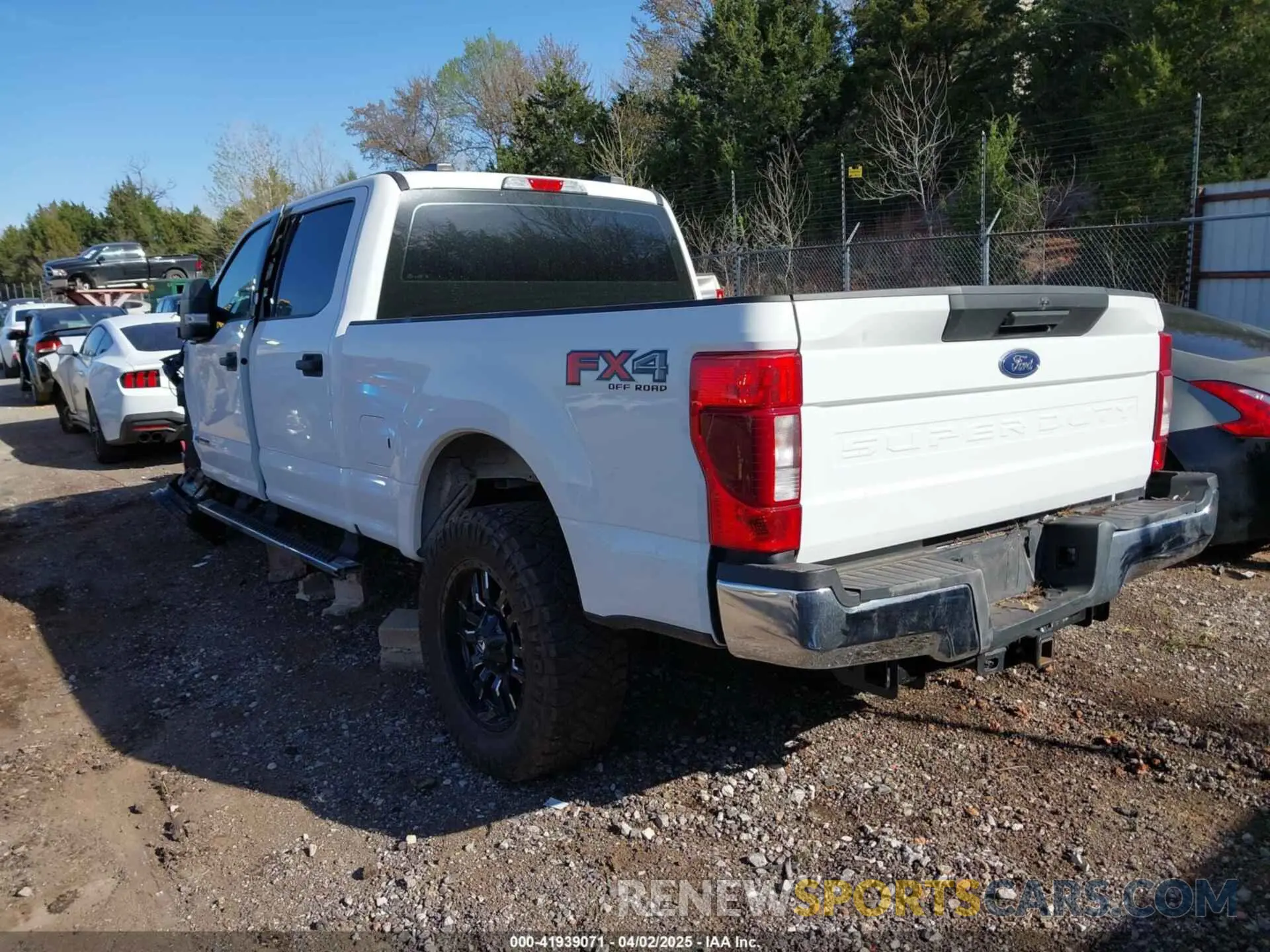 3 fotografías del automóvil dañado 1FT7W2BTXNEF06817 FORD F-250 2022