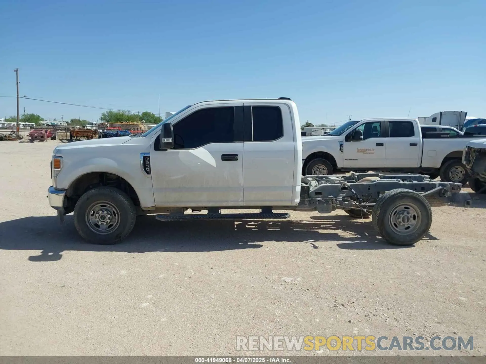 14 fotografías del automóvil dañado 1FT7X2B67NED41980 FORD F-250 2022