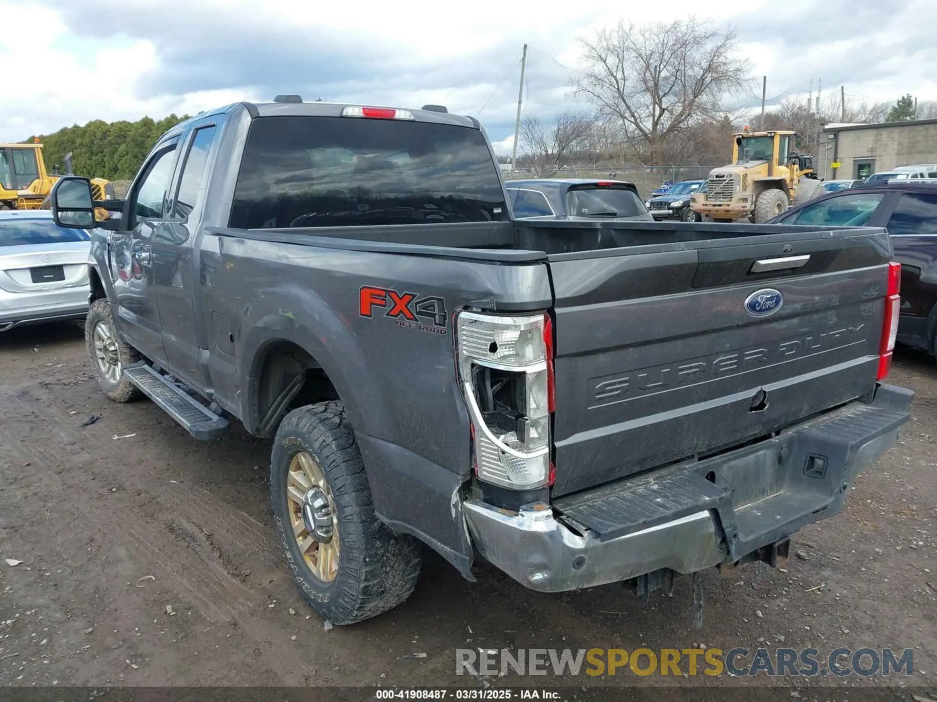 3 fotografías del automóvil dañado 1FT7X2B68NEC54413 FORD F-250 2022