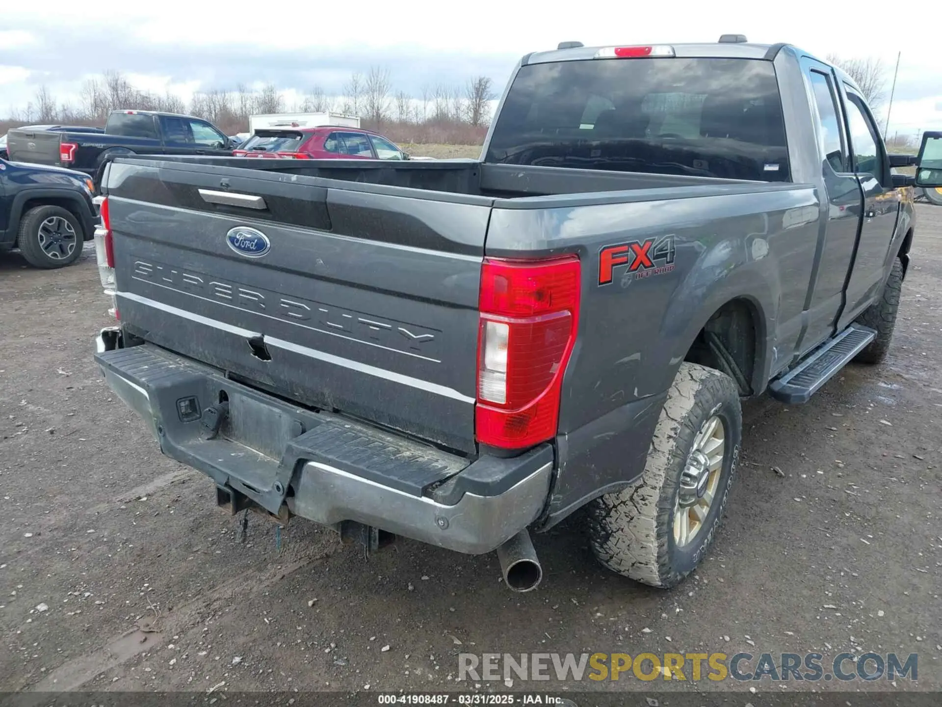 4 fotografías del automóvil dañado 1FT7X2B68NEC54413 FORD F-250 2022