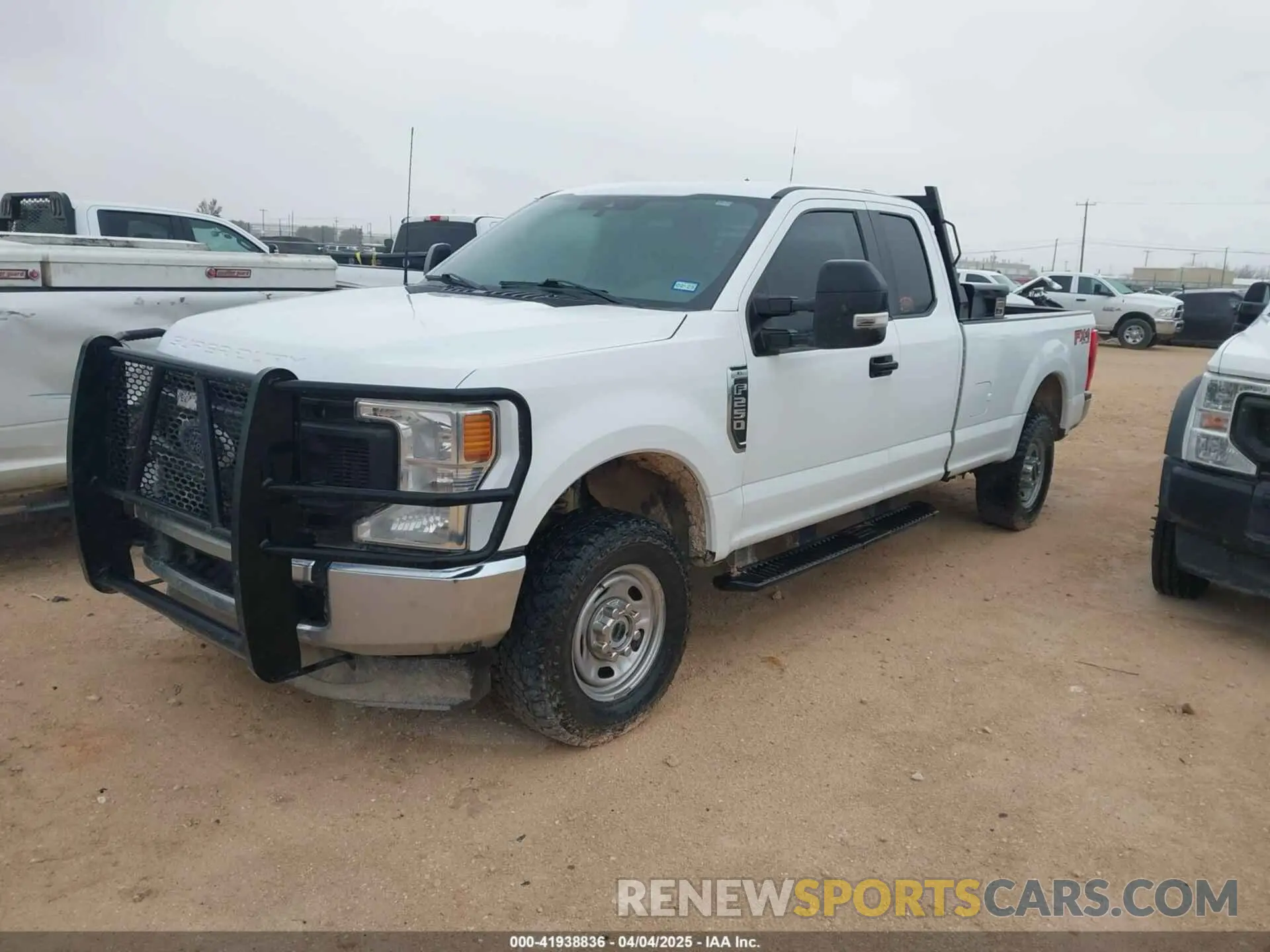 2 fotografías del automóvil dañado 1FT7X2BN4NED45623 FORD F-250 2022