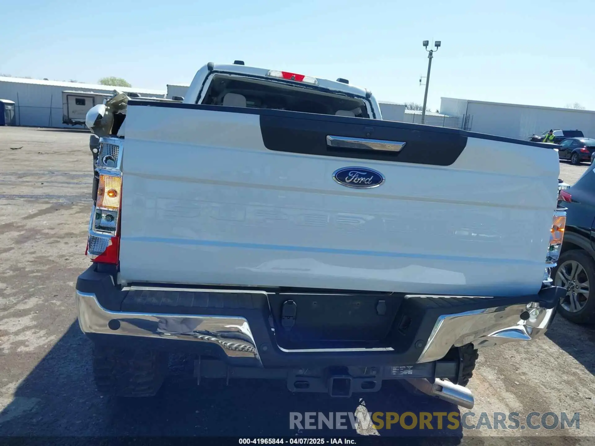 8 fotografías del automóvil dañado 1FT8W2BT1NEG22072 FORD F-250 2022