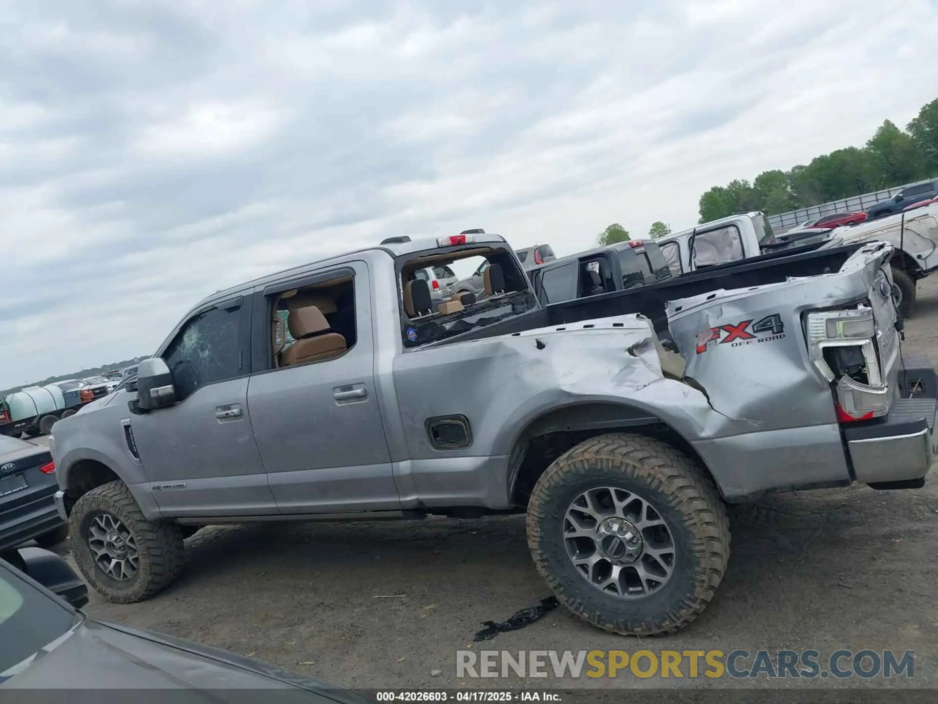 19 fotografías del automóvil dañado 1FT8W2BT2NED50065 FORD F-250 2022