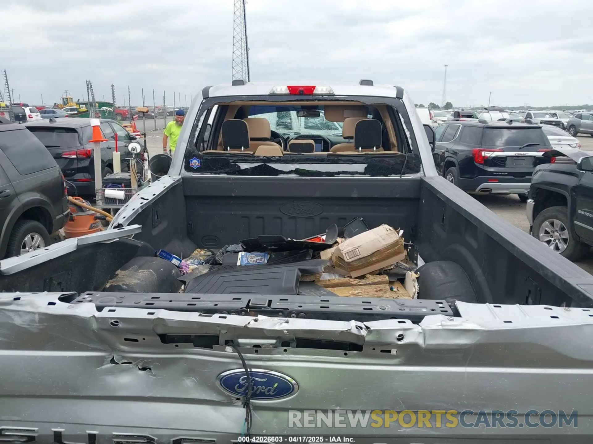 8 fotografías del automóvil dañado 1FT8W2BT2NED50065 FORD F-250 2022