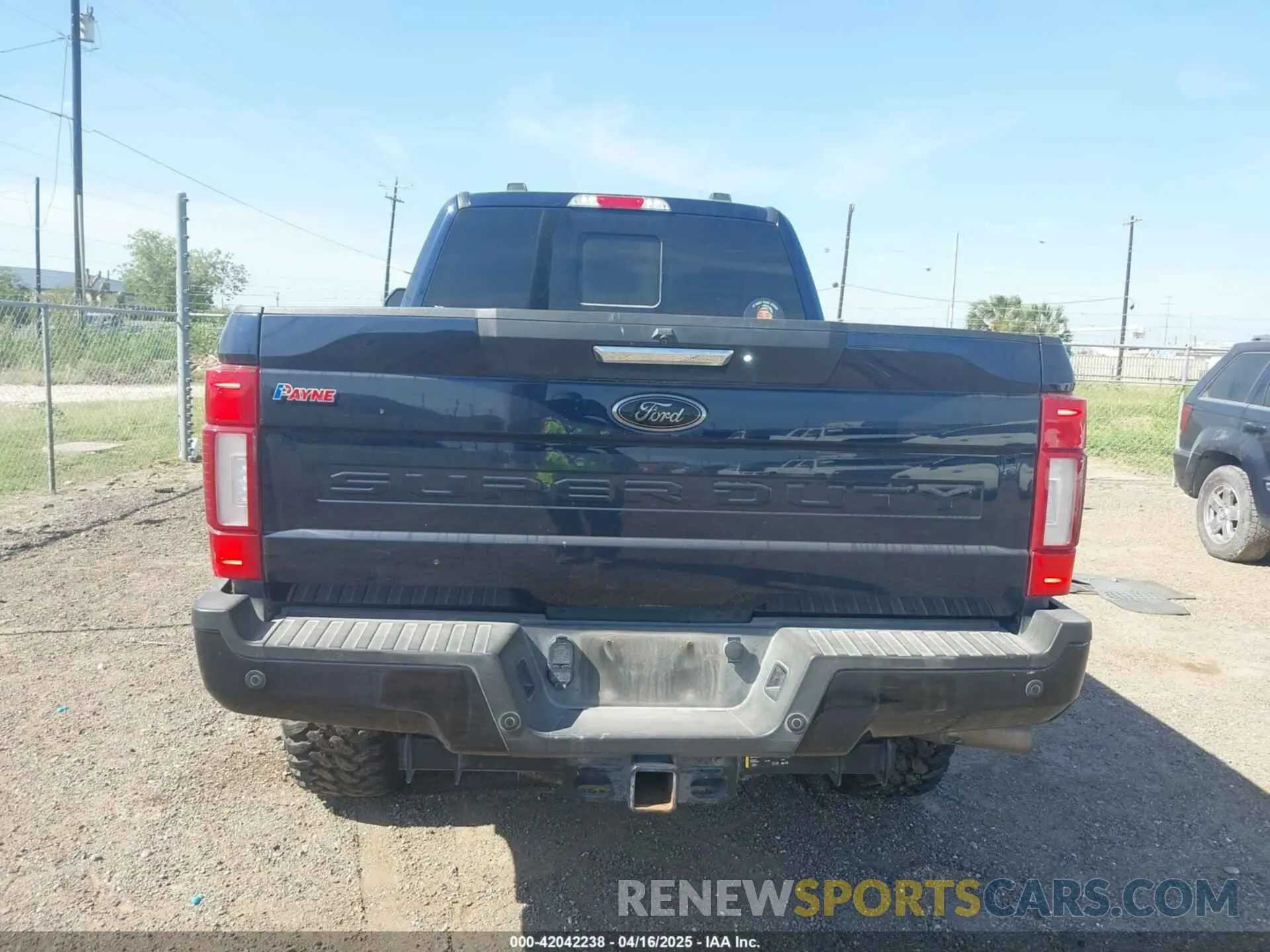 8 fotografías del automóvil dañado 1FT8W2BT2NEF24930 FORD F-250 2022