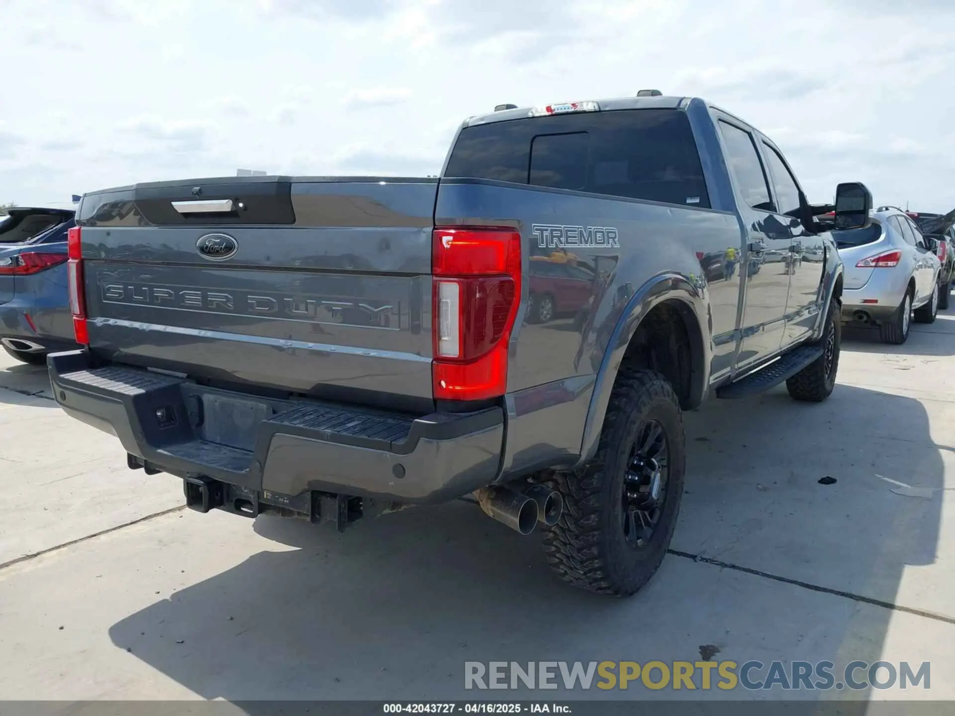 4 fotografías del automóvil dañado 1FT8W2BT3NED12540 FORD F-250 2022