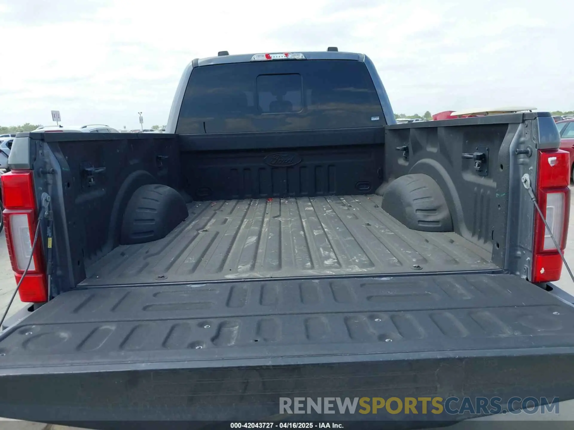 6 fotografías del automóvil dañado 1FT8W2BT3NED12540 FORD F-250 2022