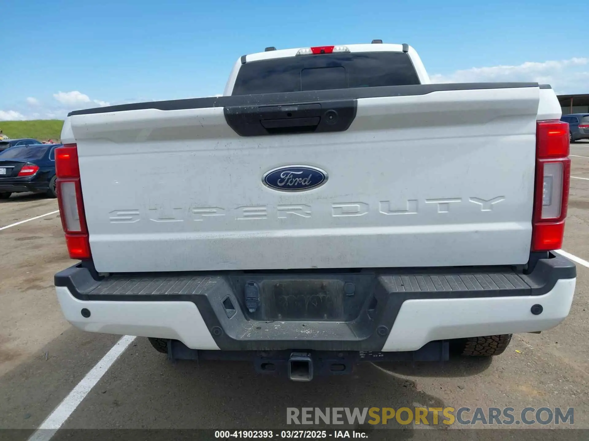 15 fotografías del automóvil dañado 1FT8W2BT3NEE40440 FORD F-250 2022