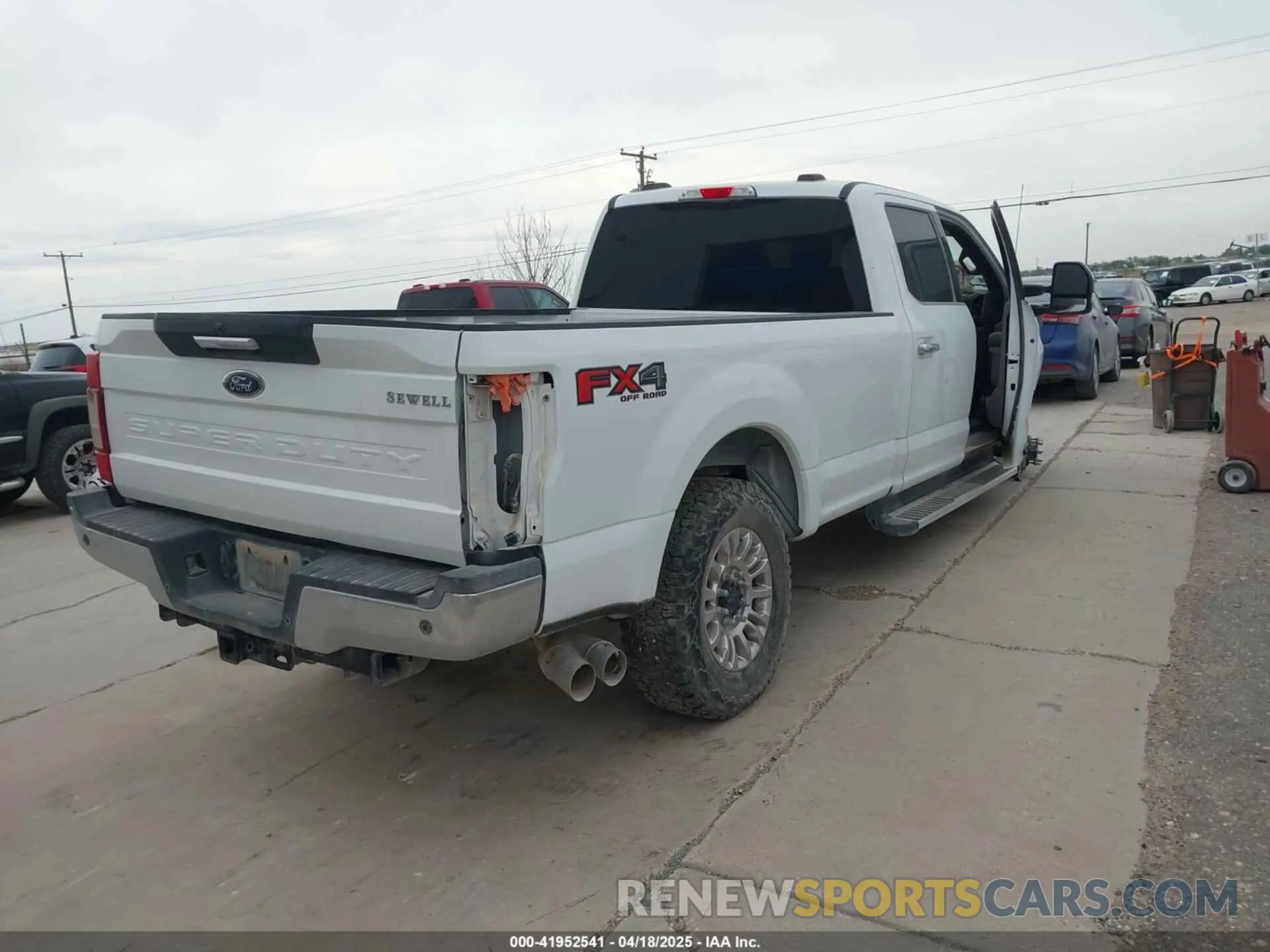 4 fotografías del automóvil dañado 1FT8W2BT5NEE93320 FORD F-250 2022