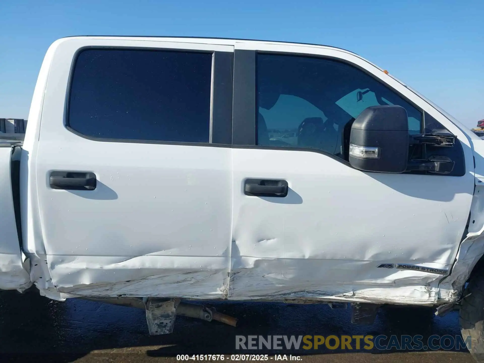 15 fotografías del automóvil dañado 1FT8W2BT8NEG32937 FORD F-250 2022