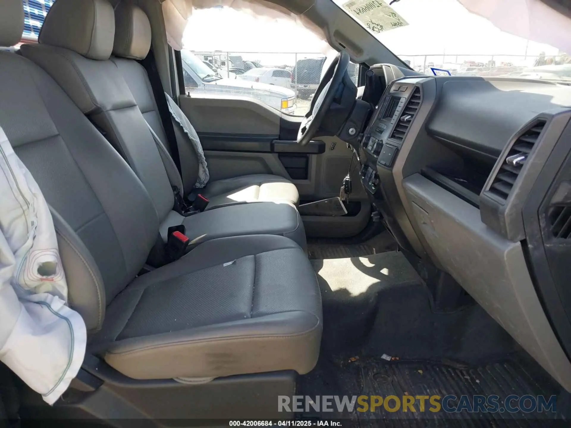 5 fotografías del automóvil dañado 1FTBF2A67NEG45826 FORD F-250 2022