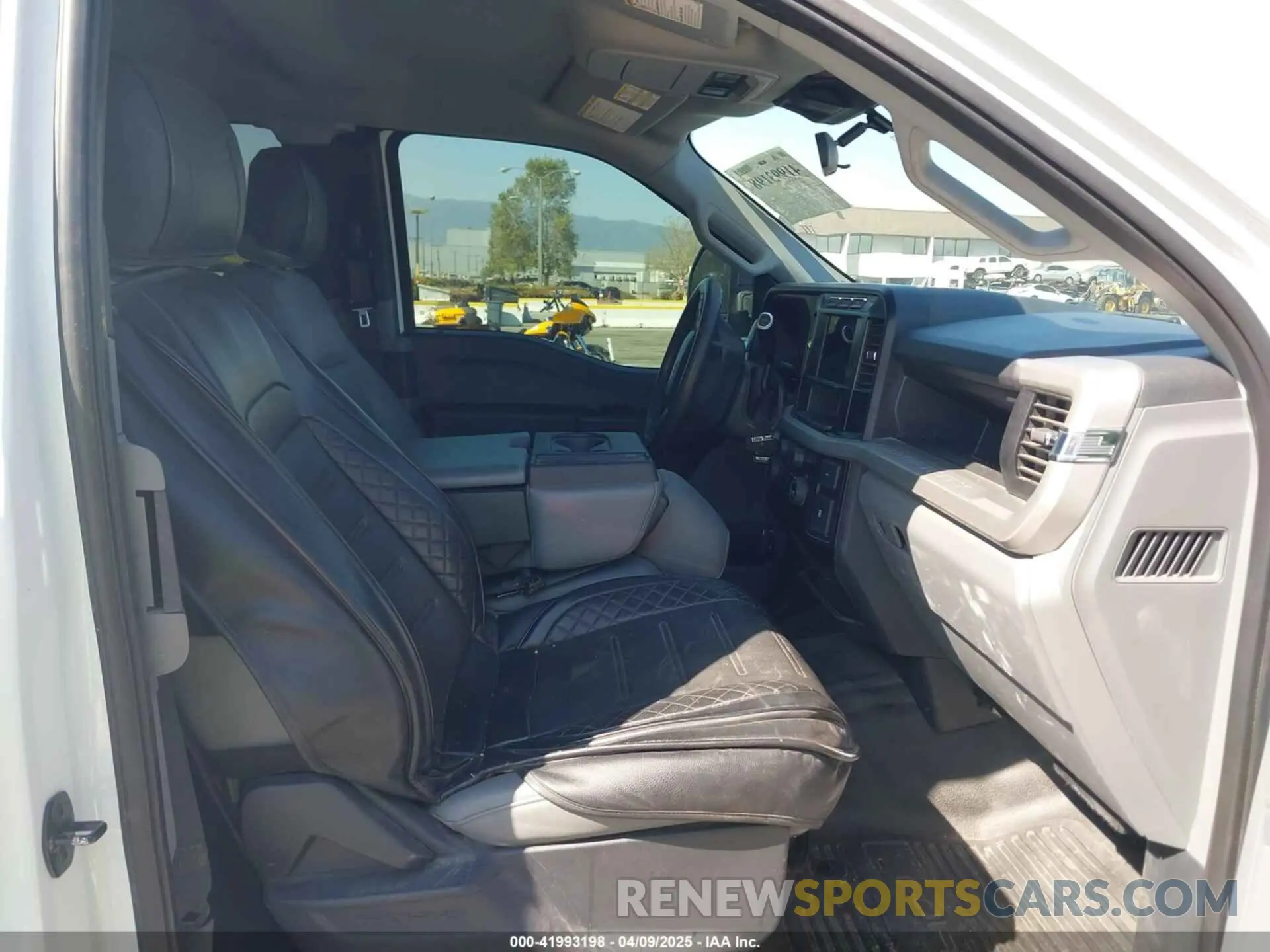 5 fotografías del automóvil dañado 1FT7X2AA4PEC25354 FORD F-250 2023