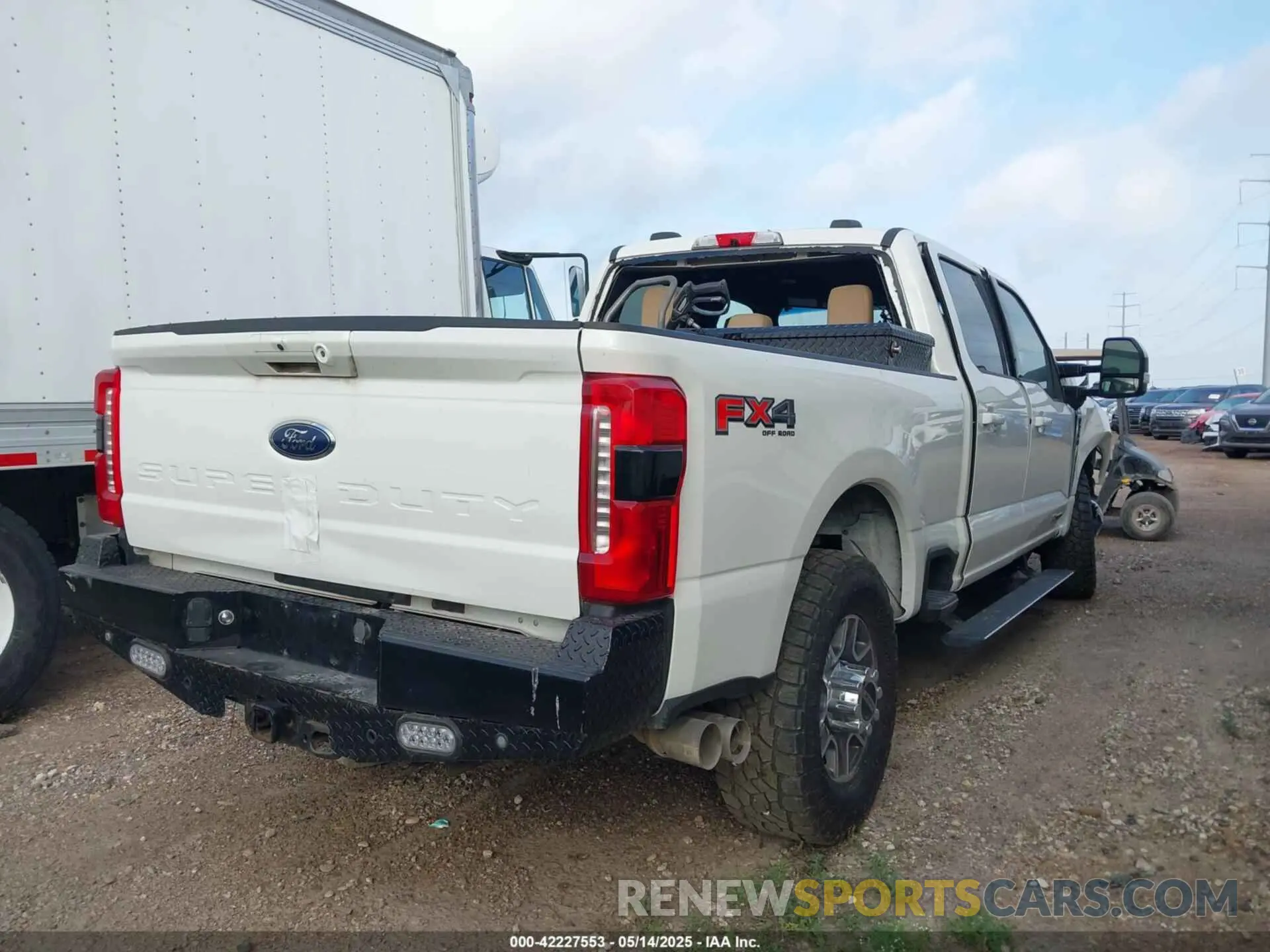 4 fotografías del automóvil dañado 1FT8W2BM1PEC87052 FORD F-250 2023