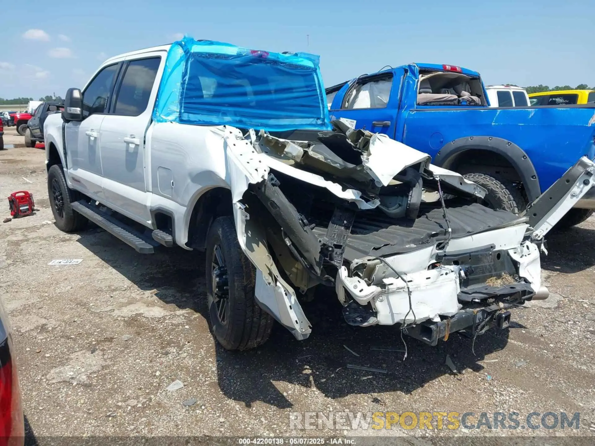 3 fotografías del automóvil dañado 1FT8W2BT2PED07994 FORD F-250 2023
