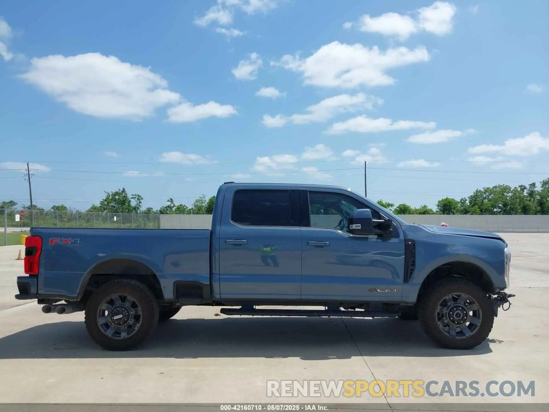 13 fotografías del automóvil dañado 1FT8W2BT3PED67797 FORD F-250 2023