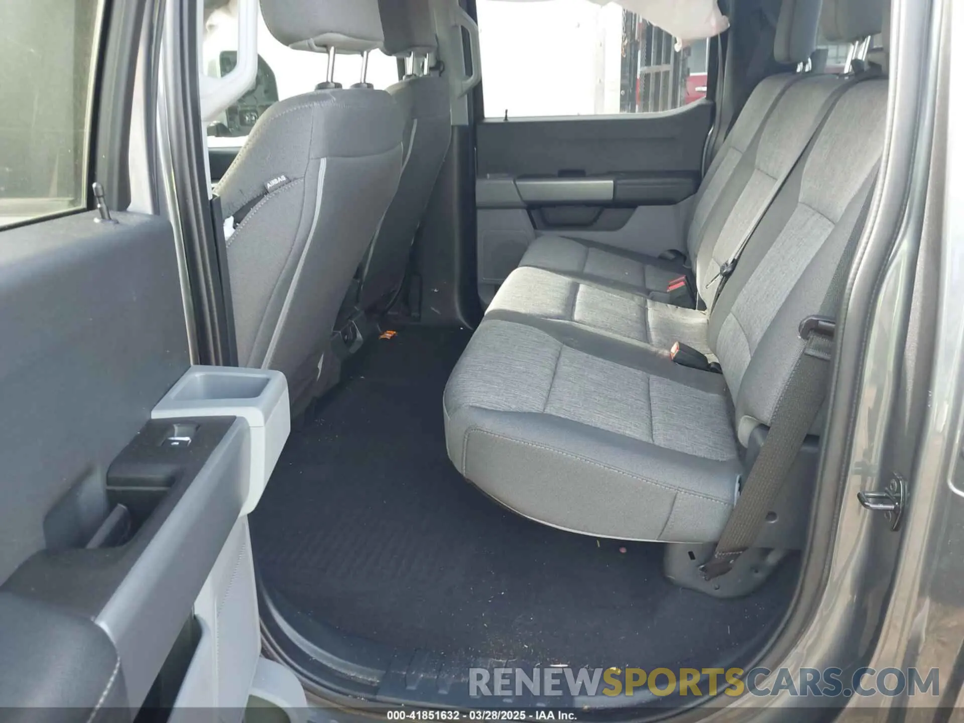 8 fotografías del automóvil dañado 1FT8W2BT9PEE04691 FORD F-250 2023