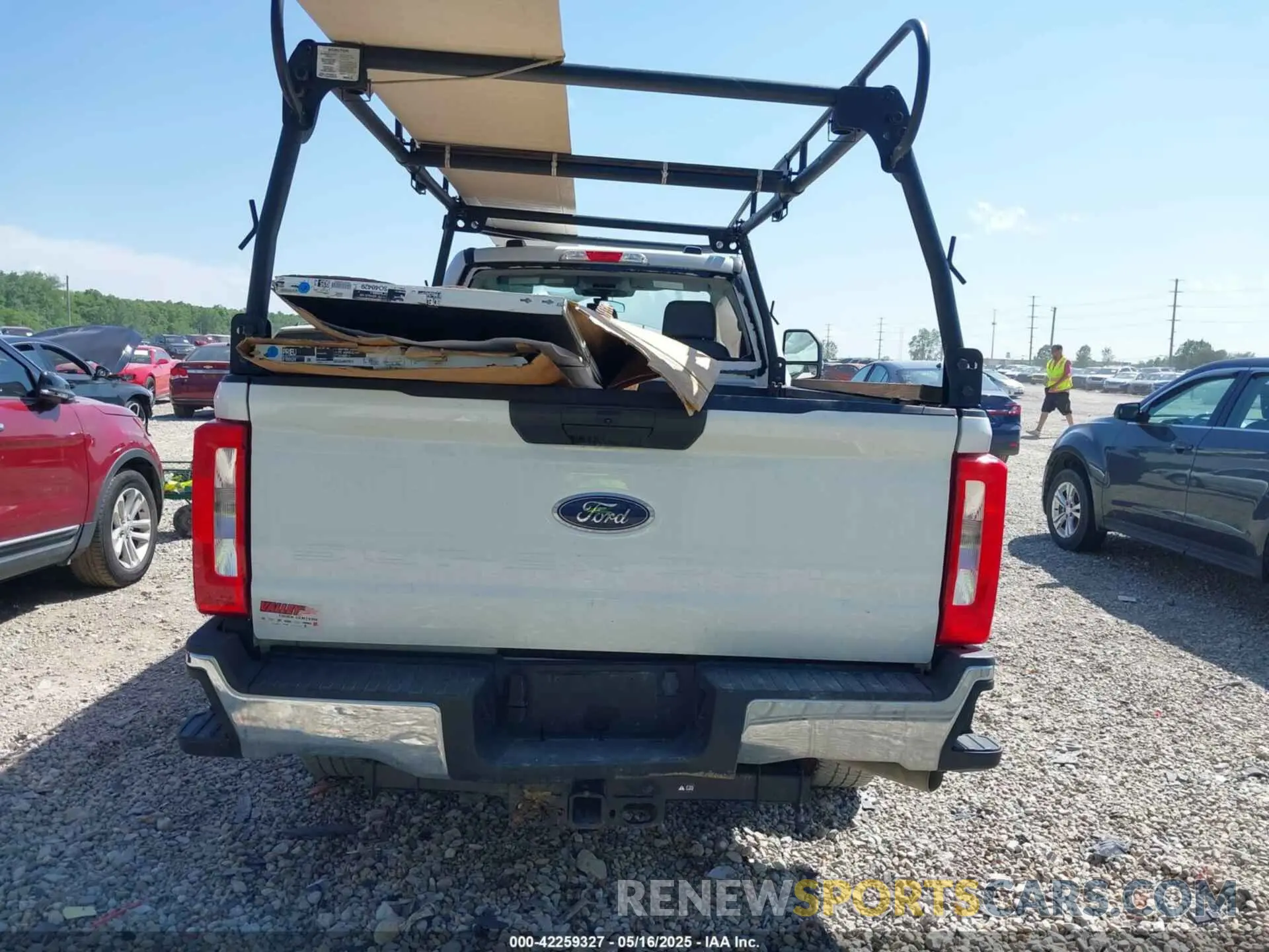 16 fotografías del automóvil dañado 1FTBF2BA8PEC60782 FORD F-250 2023