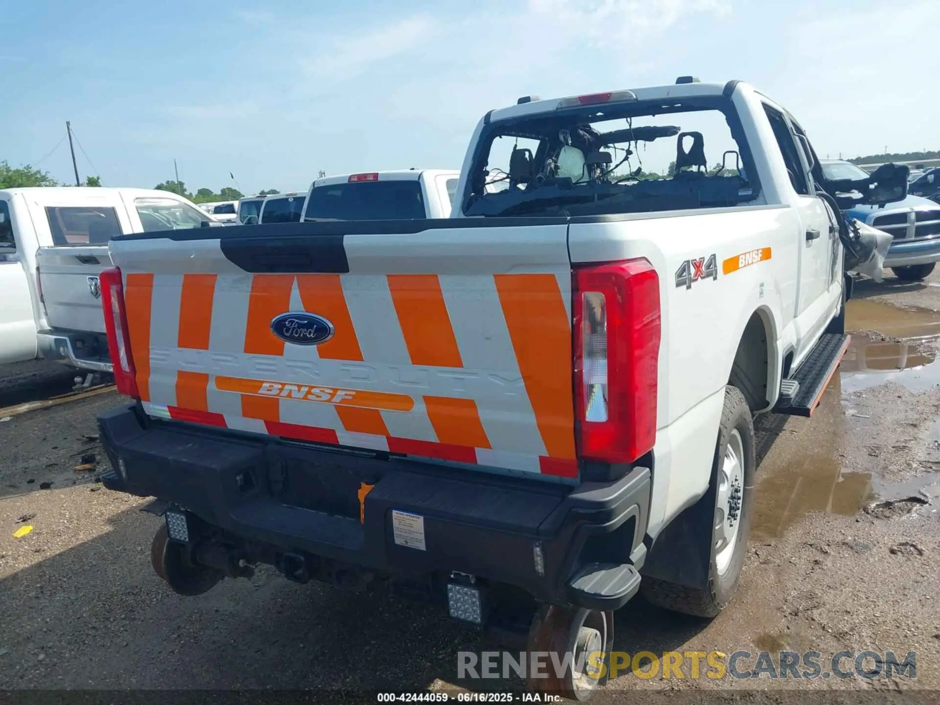 4 fotografías del automóvil dañado 1FT7W2BA1REC21072 FORD F-250 2024