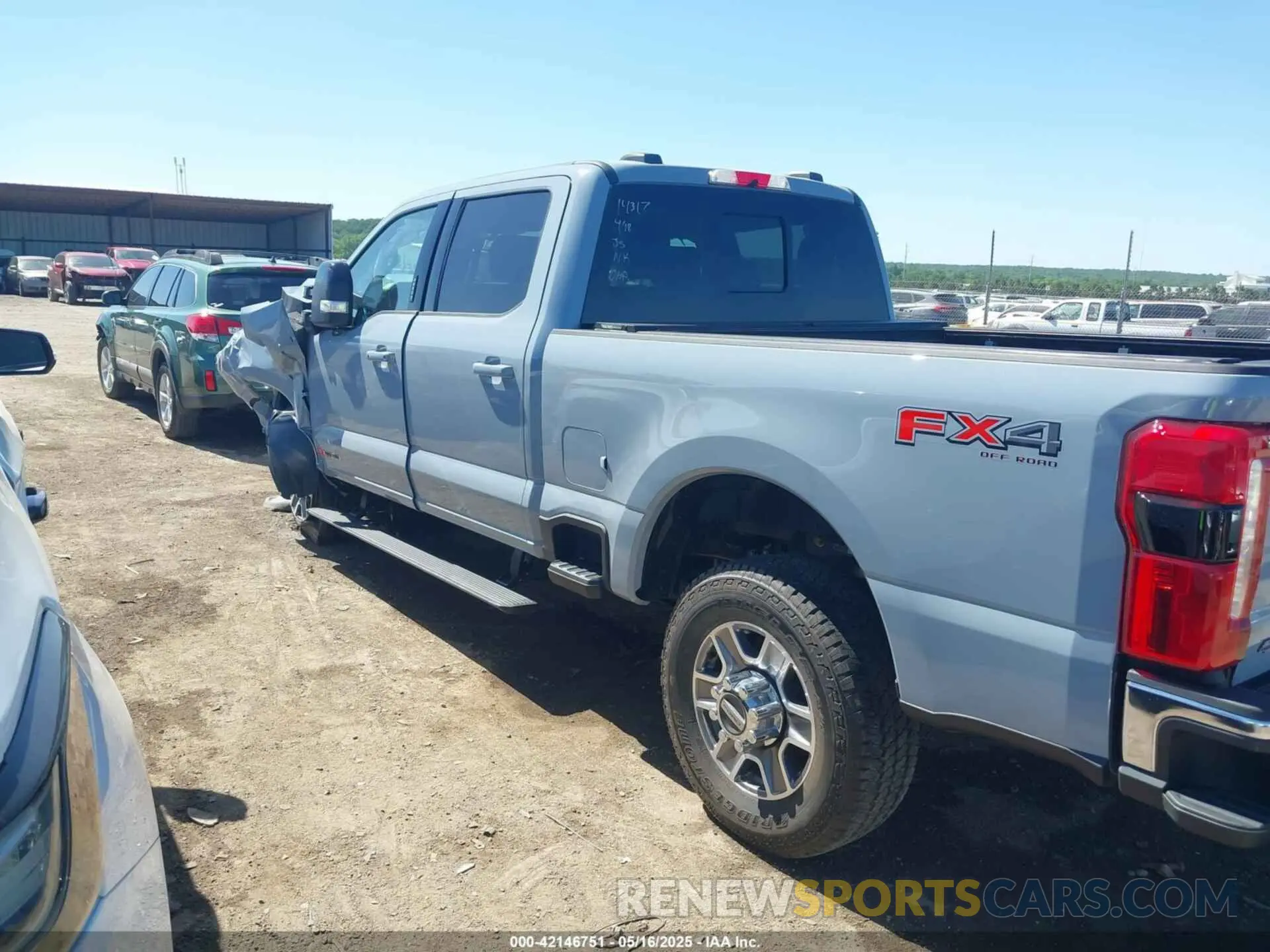 14 fotografías del automóvil dañado 1FT8W2BMXREF76207 FORD F-250 2024